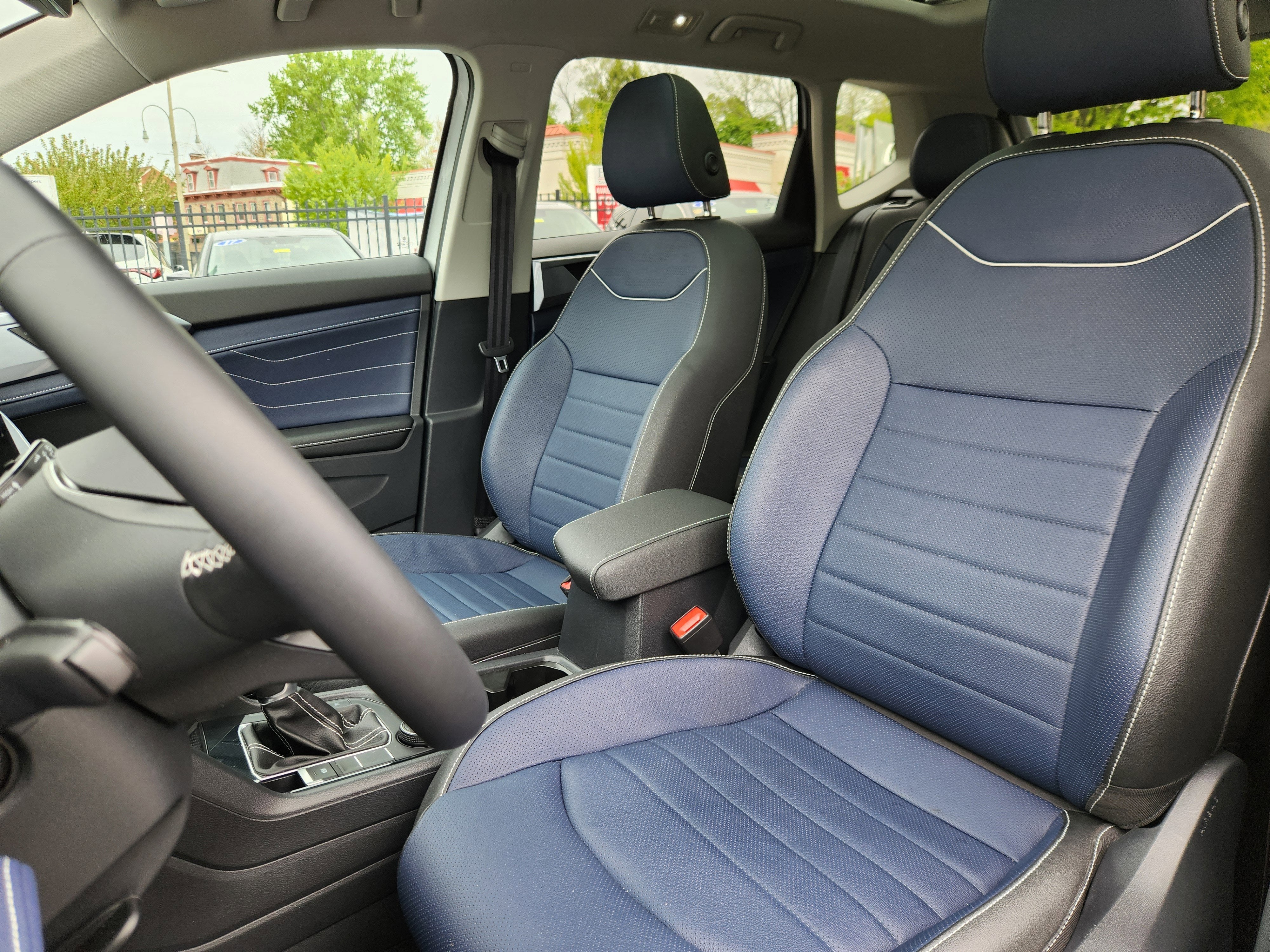 2025 Volkswagen Taos SEL