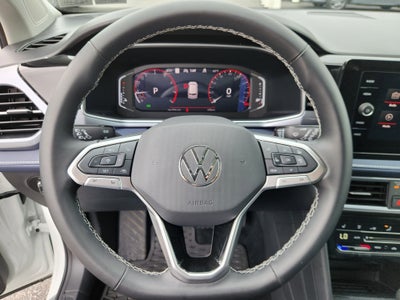 2025 Volkswagen Taos SEL