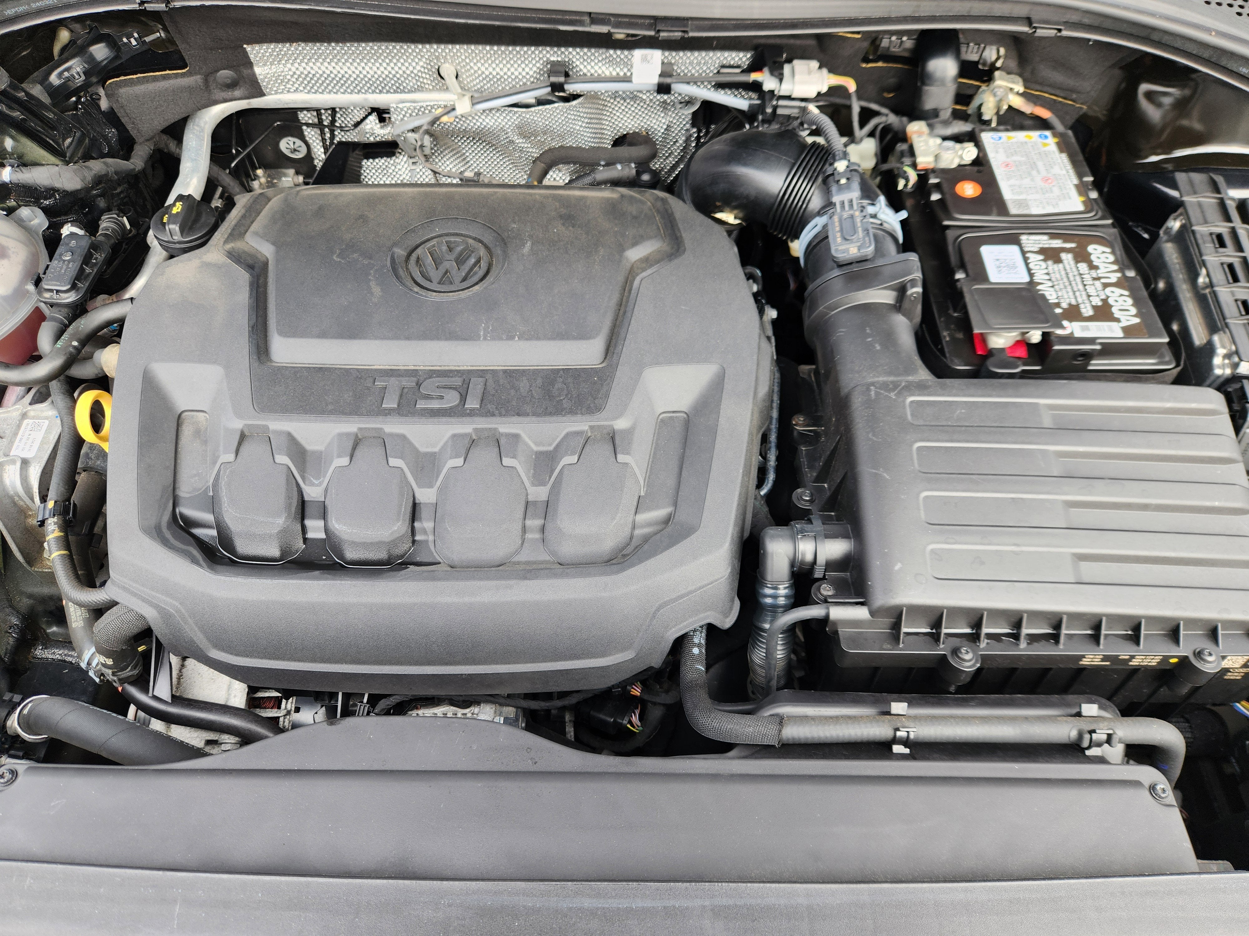 2022 Volkswagen Tiguan SE R-Line Black