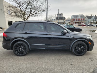 2022 Volkswagen Tiguan SE R-Line Black