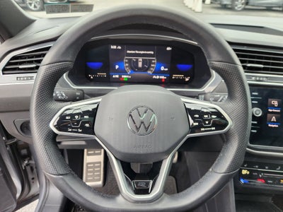 2022 Volkswagen Tiguan SE R-Line Black
