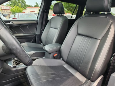 2024 Volkswagen Tiguan SE R-Line Black