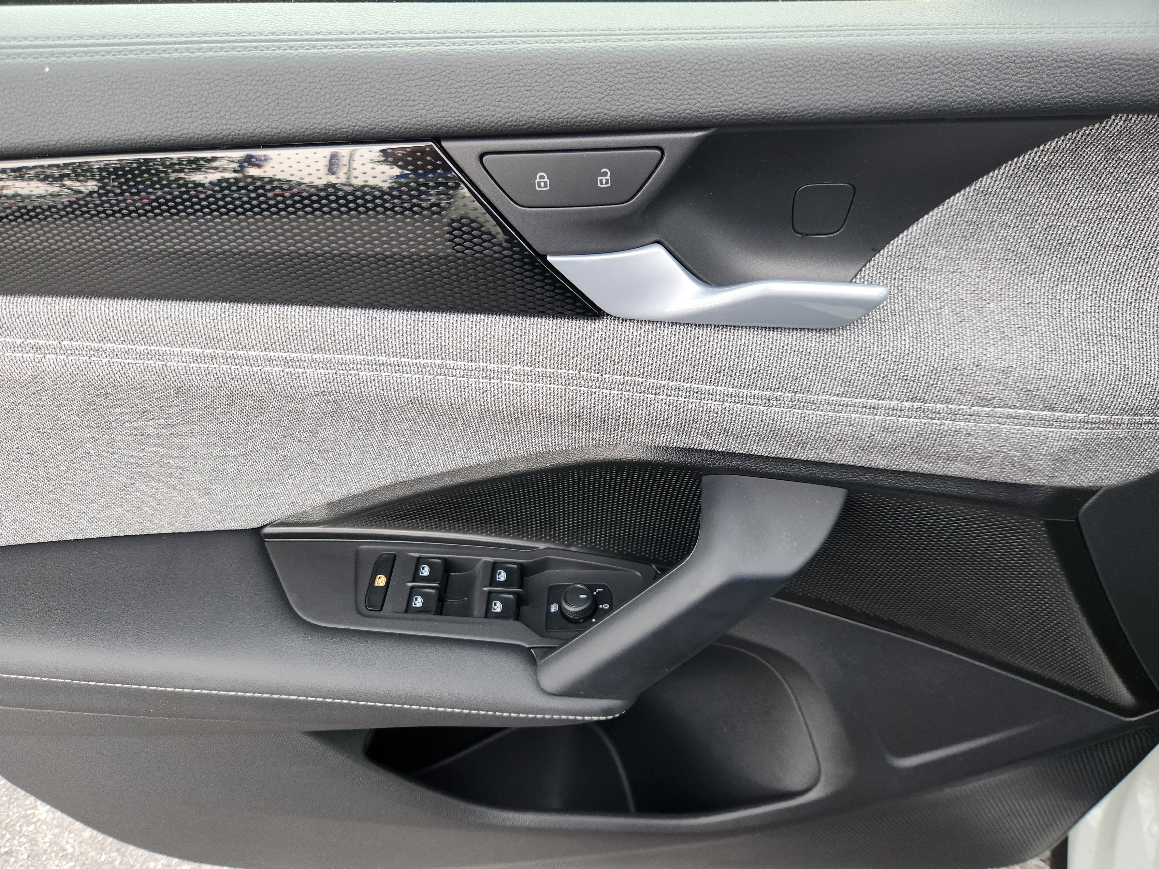 2025 Volkswagen Tiguan S
