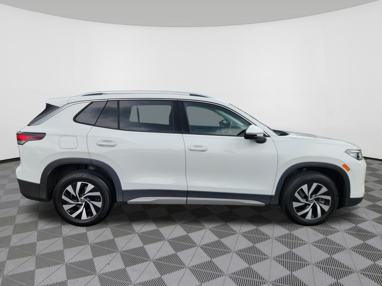 2025 Volkswagen Tiguan S