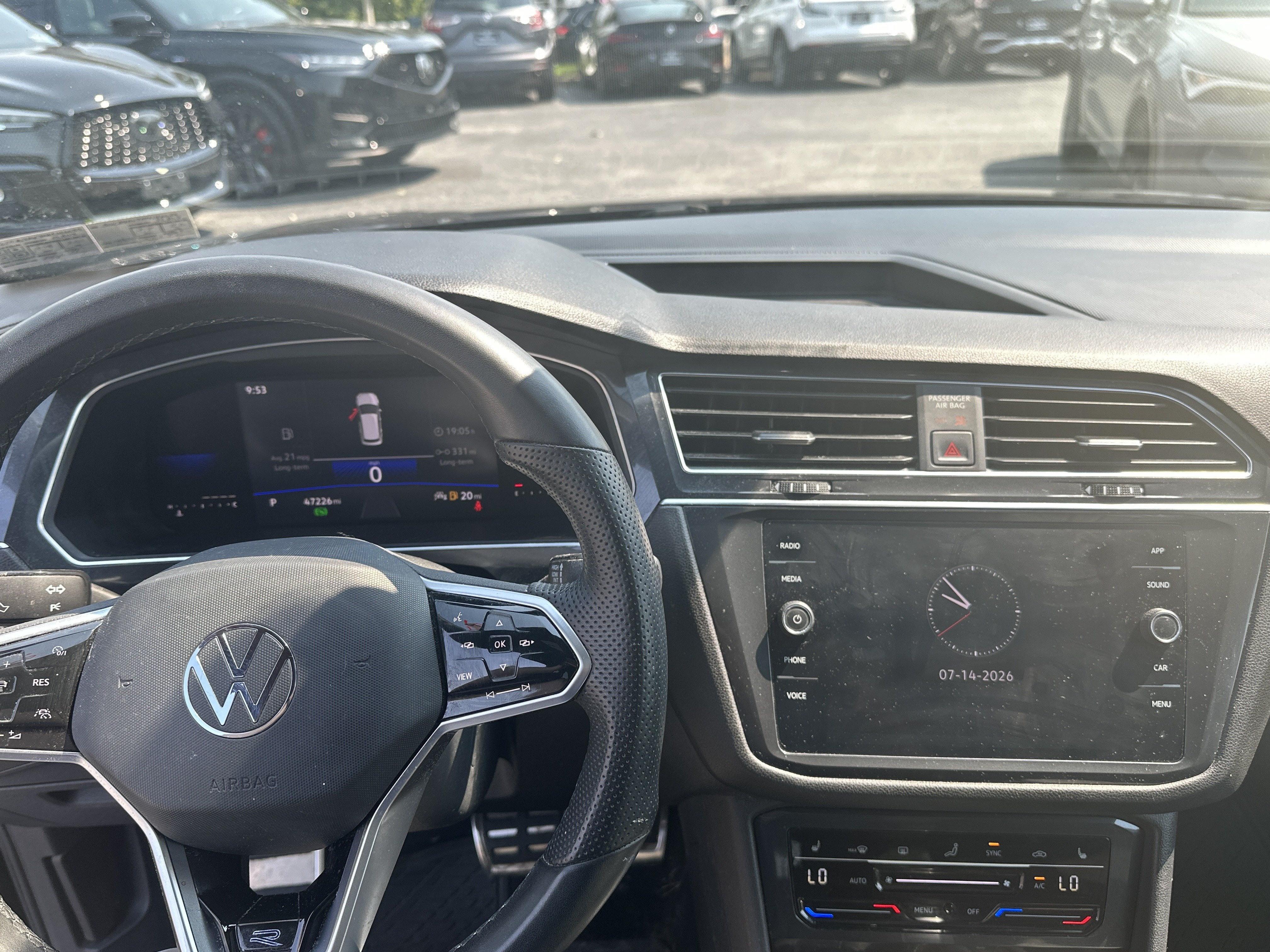 2022 Volkswagen Tiguan SE R-Line Black