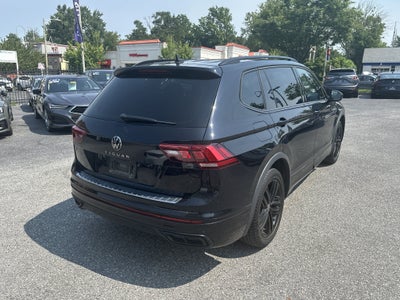 2022 Volkswagen Tiguan SE R-Line Black