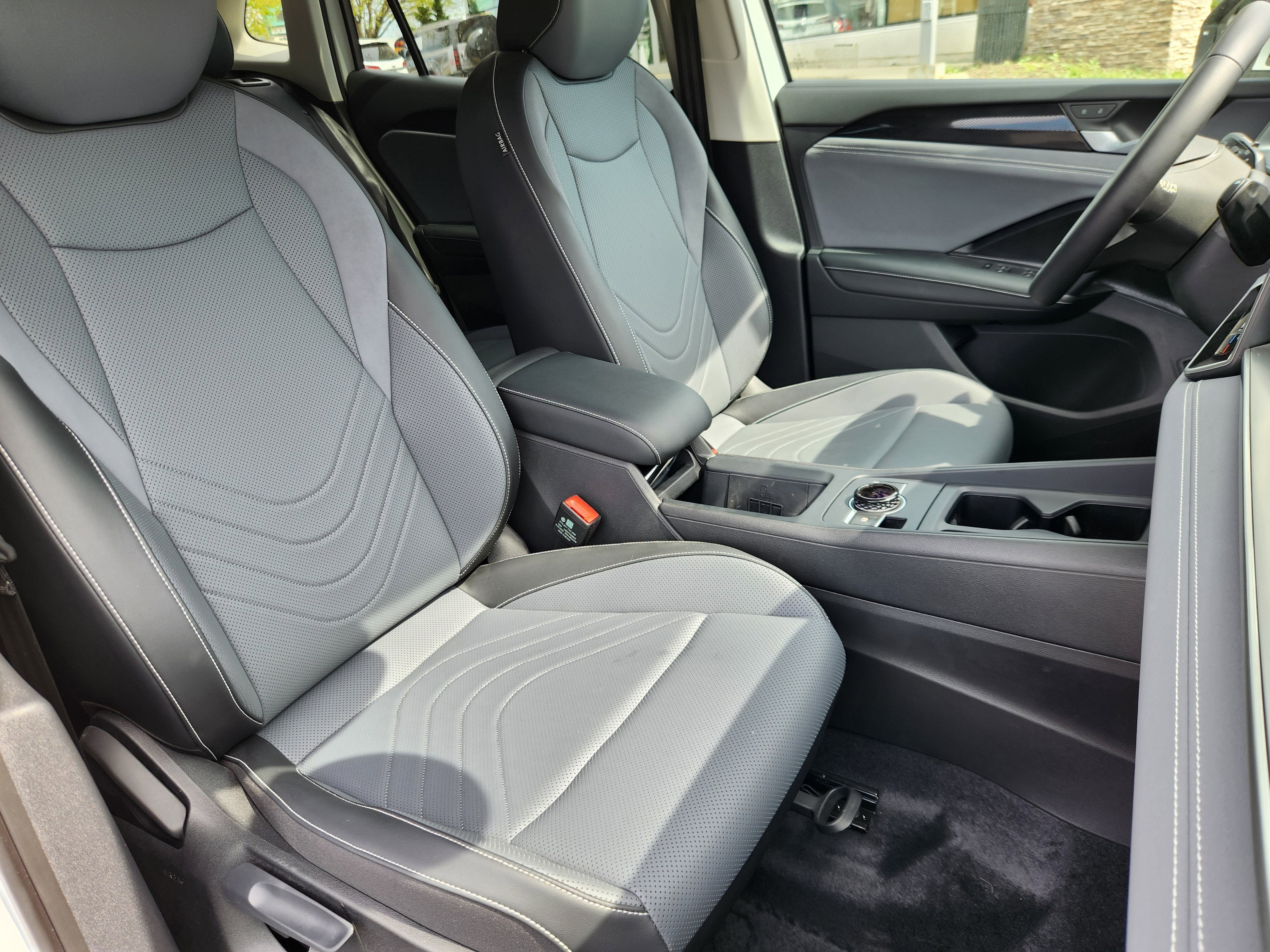 2025 Volkswagen Tiguan SE