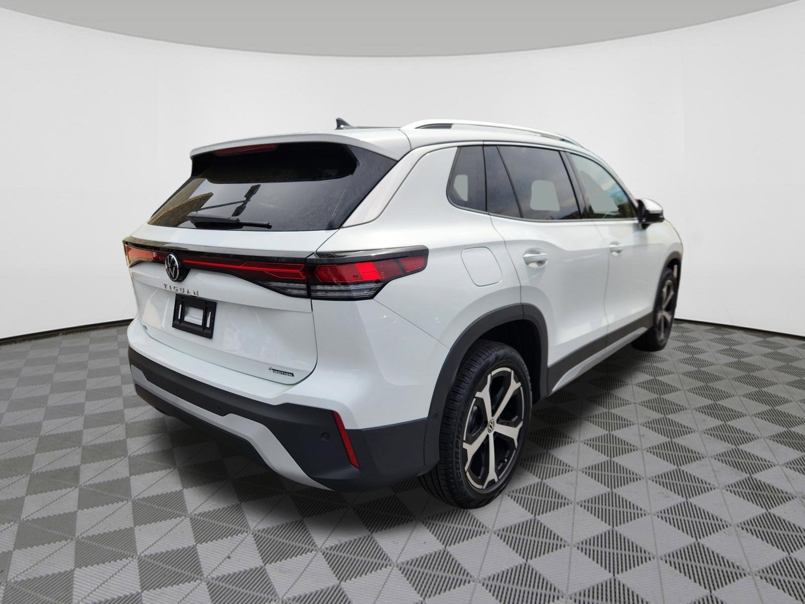 2025 Volkswagen Tiguan SE