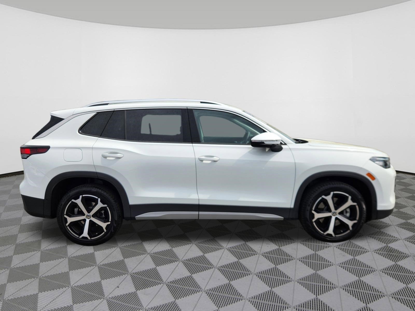 2025 Volkswagen Tiguan SE