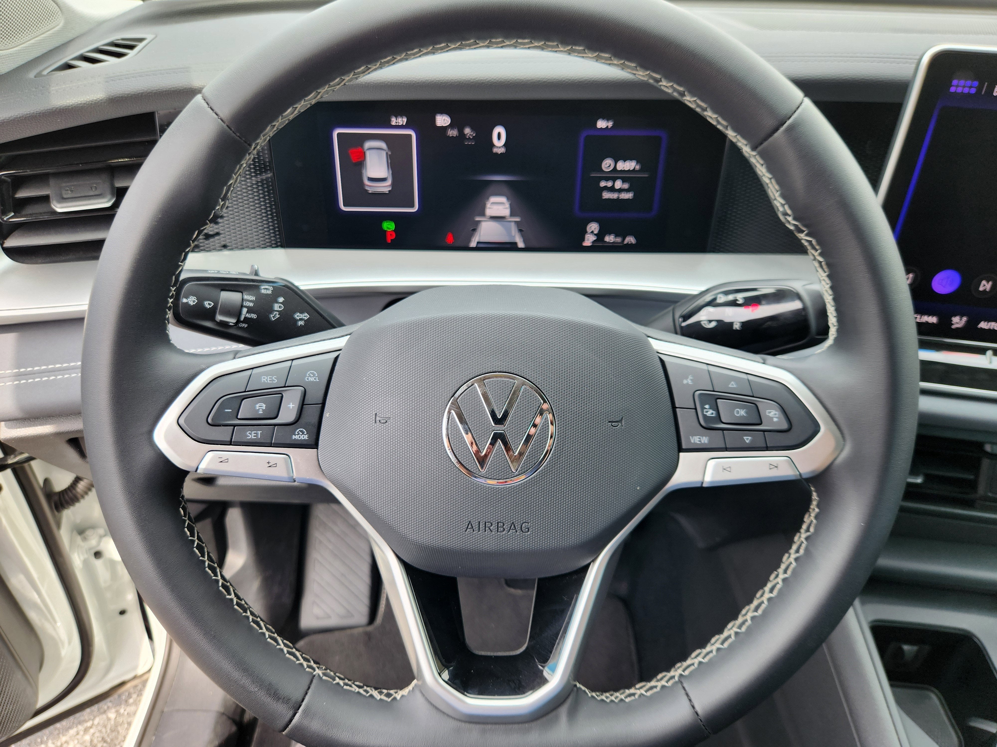2025 Volkswagen Tiguan SE