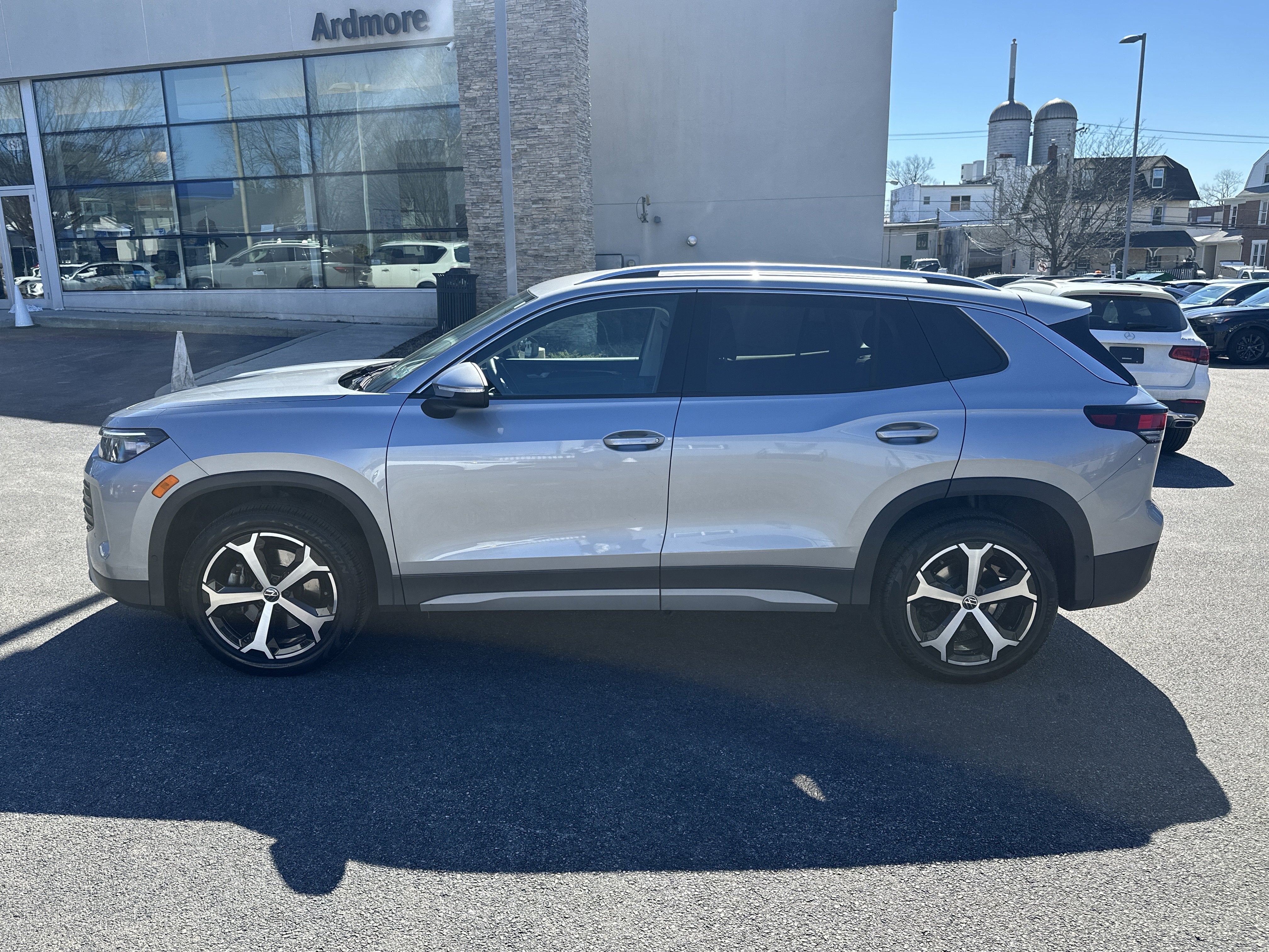 2025 Volkswagen Tiguan SE