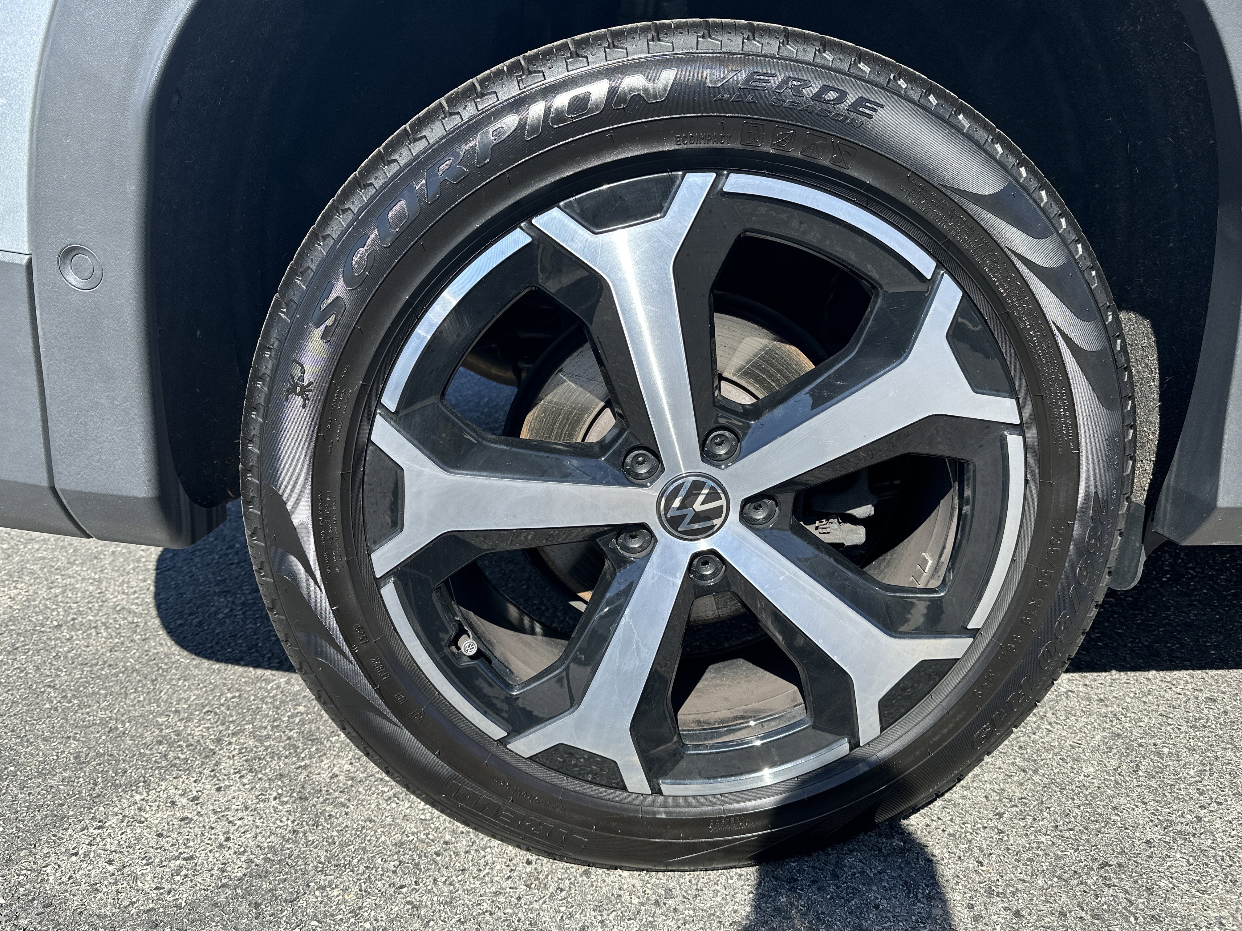 2025 Volkswagen Tiguan SE