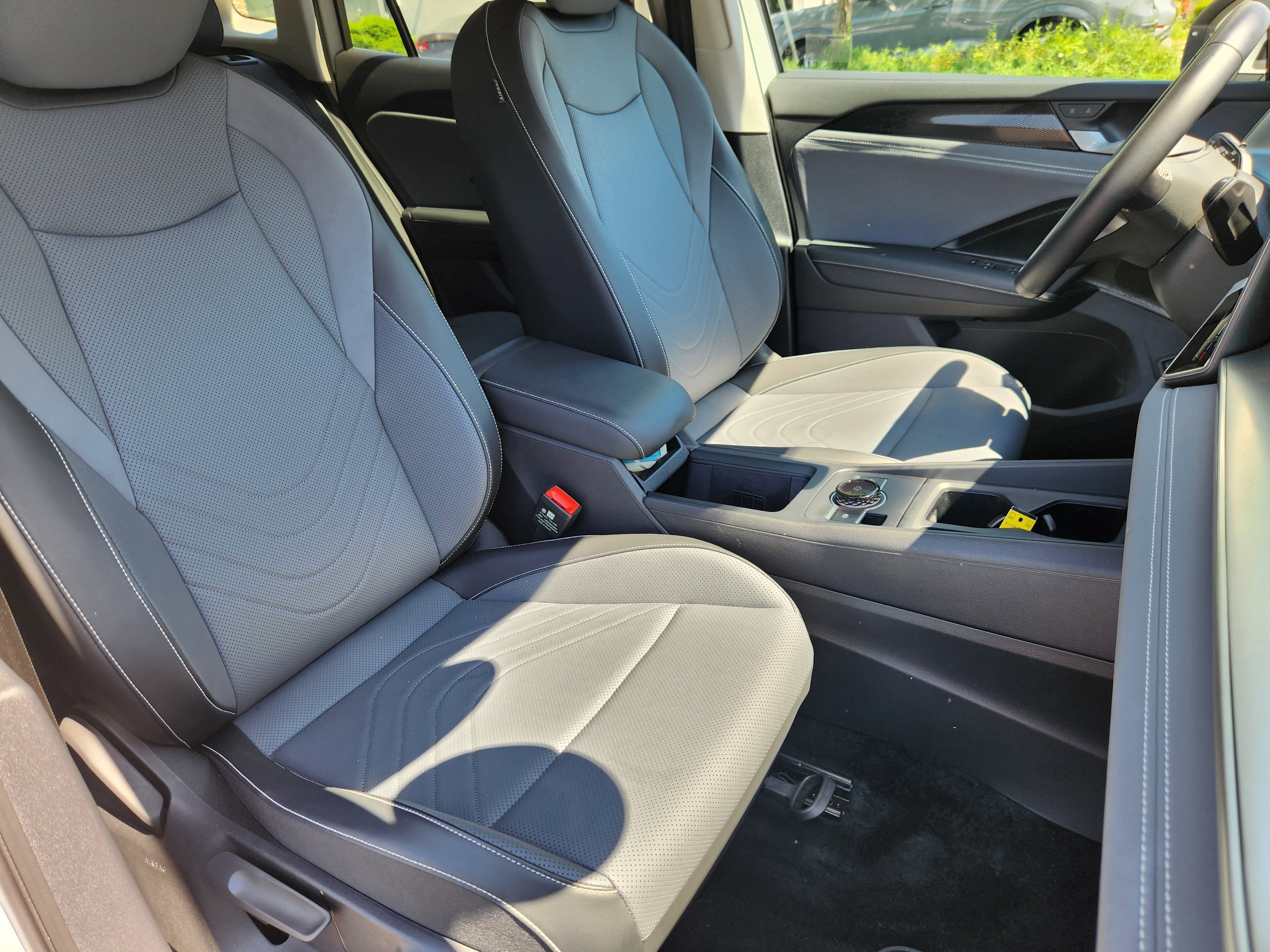 2025 Volkswagen Tiguan SE