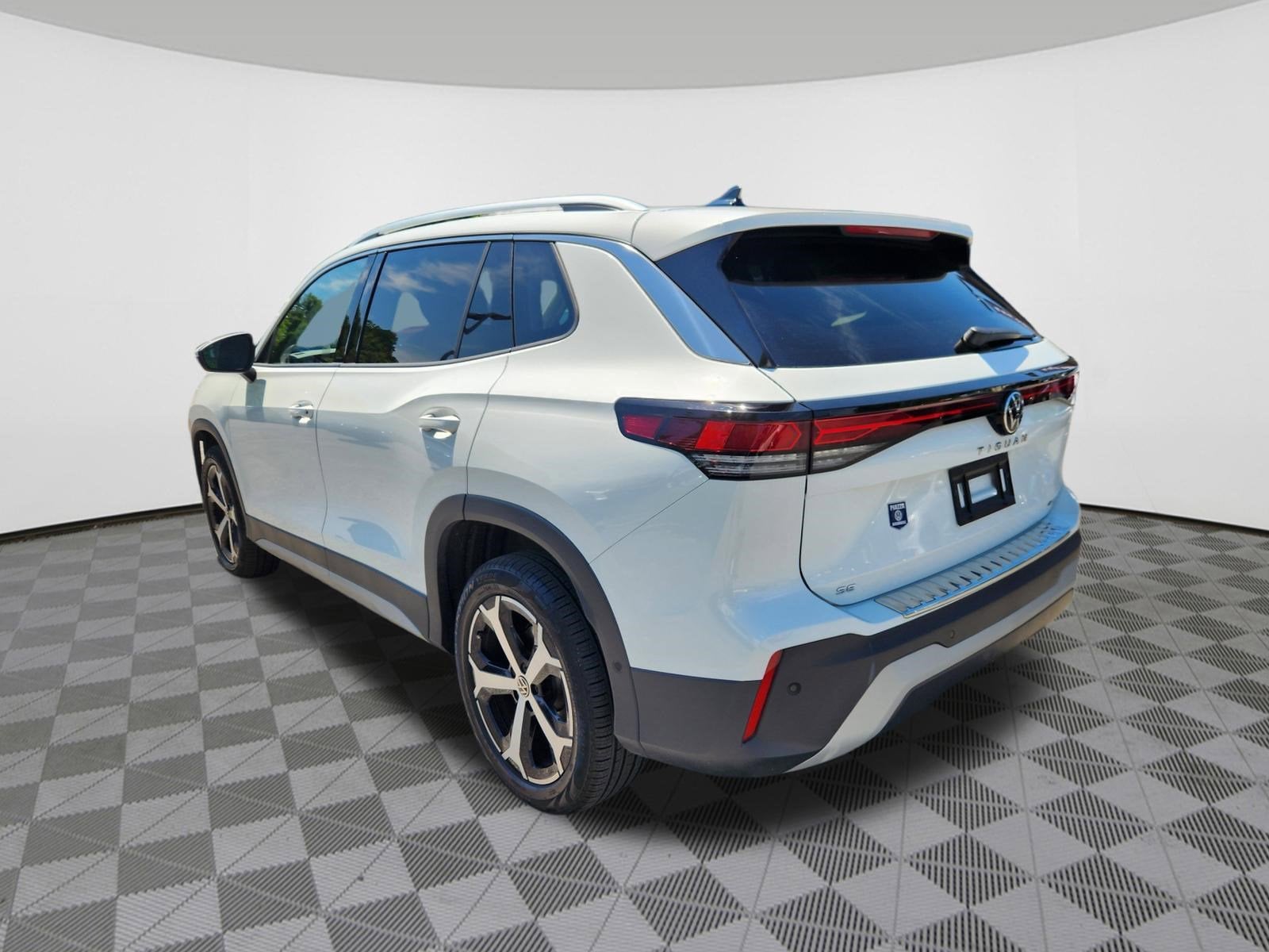 2025 Volkswagen Tiguan SE