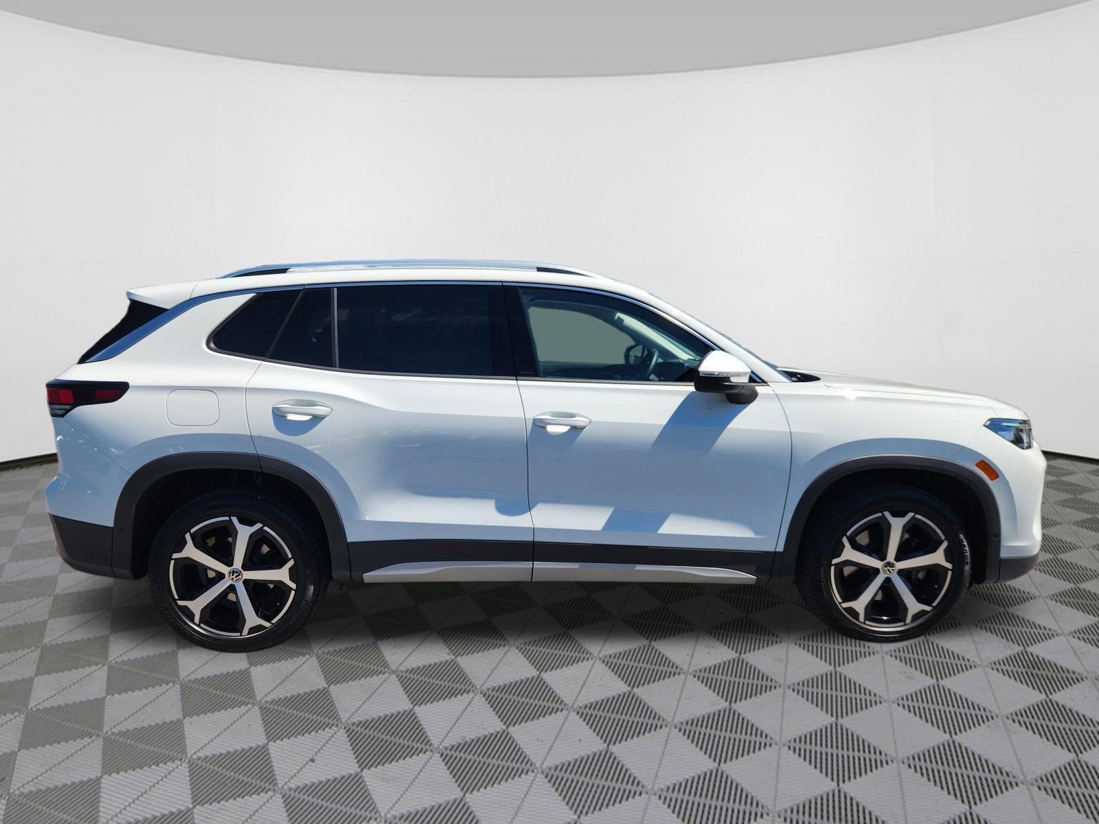 2025 Volkswagen Tiguan SE