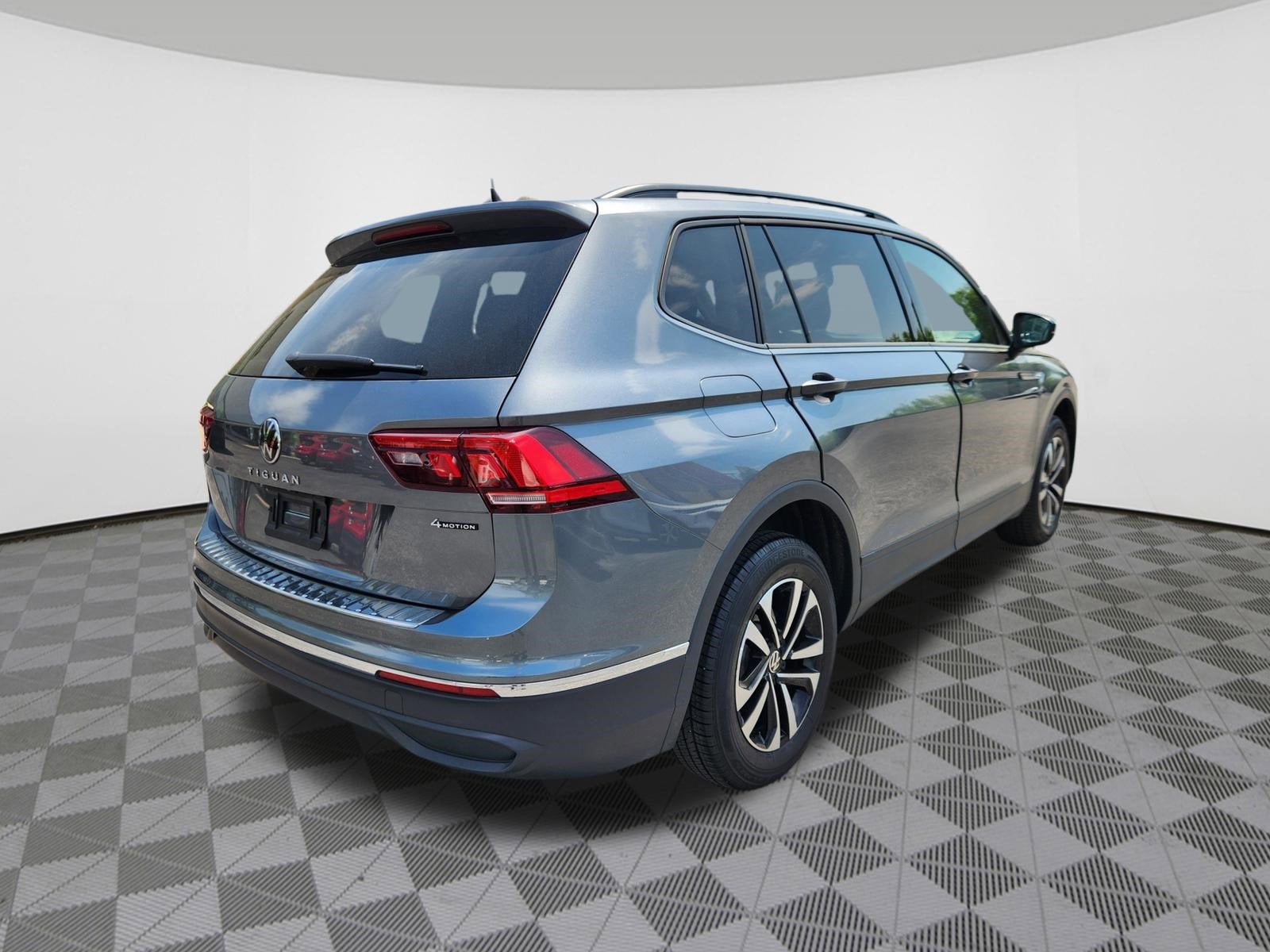 2023 Volkswagen Tiguan S