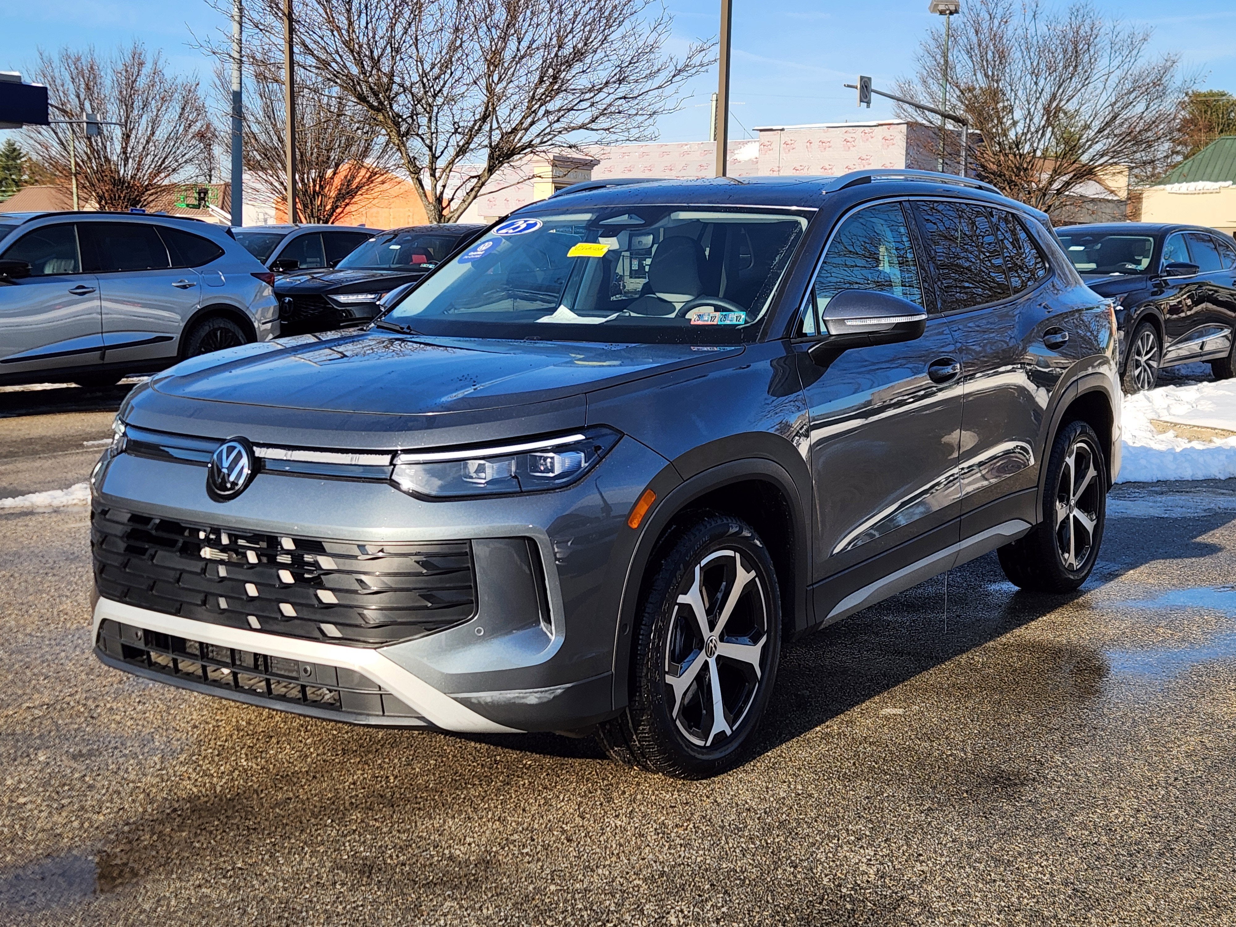 2025 Volkswagen Tiguan SE