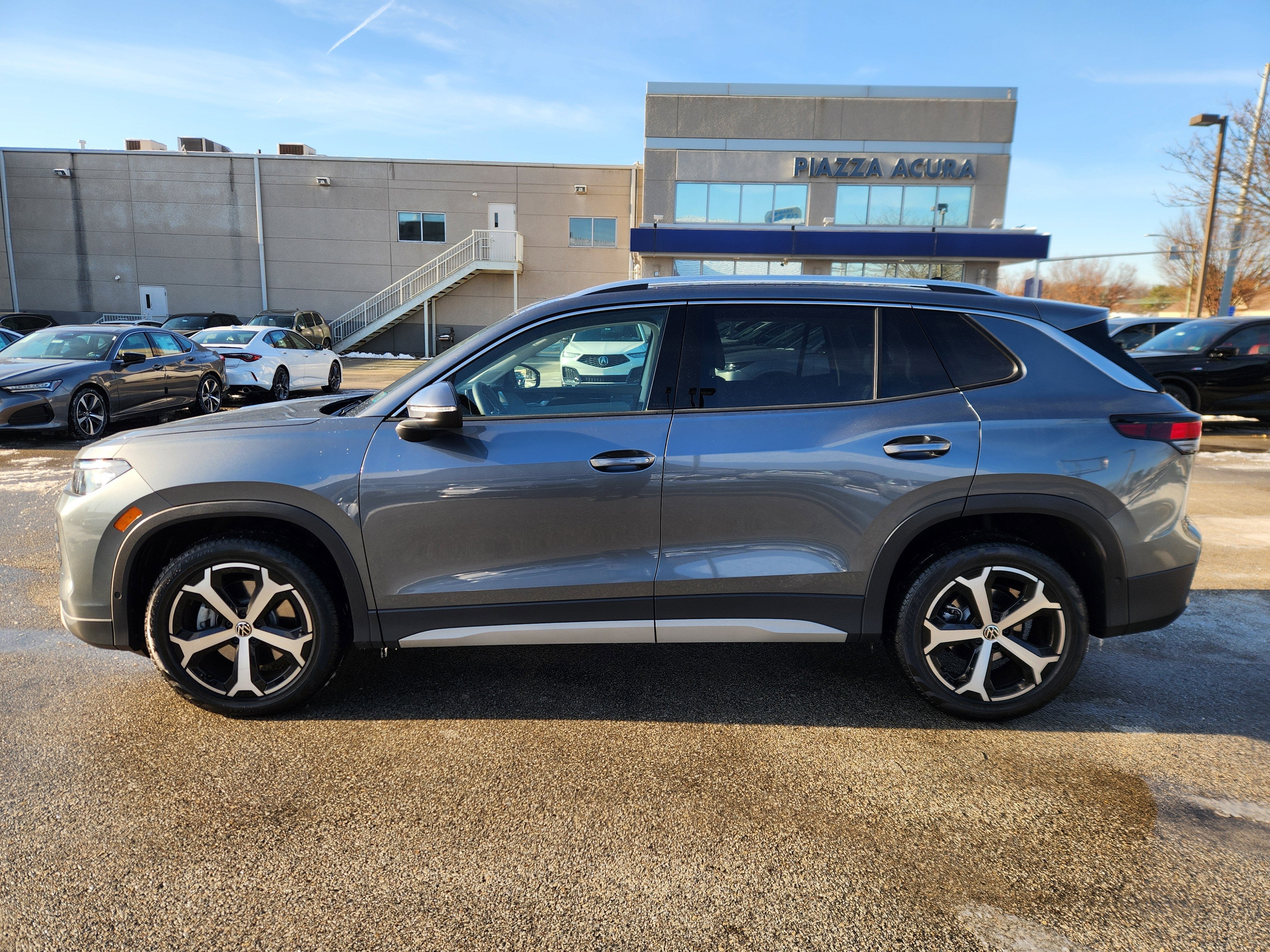 2025 Volkswagen Tiguan SE