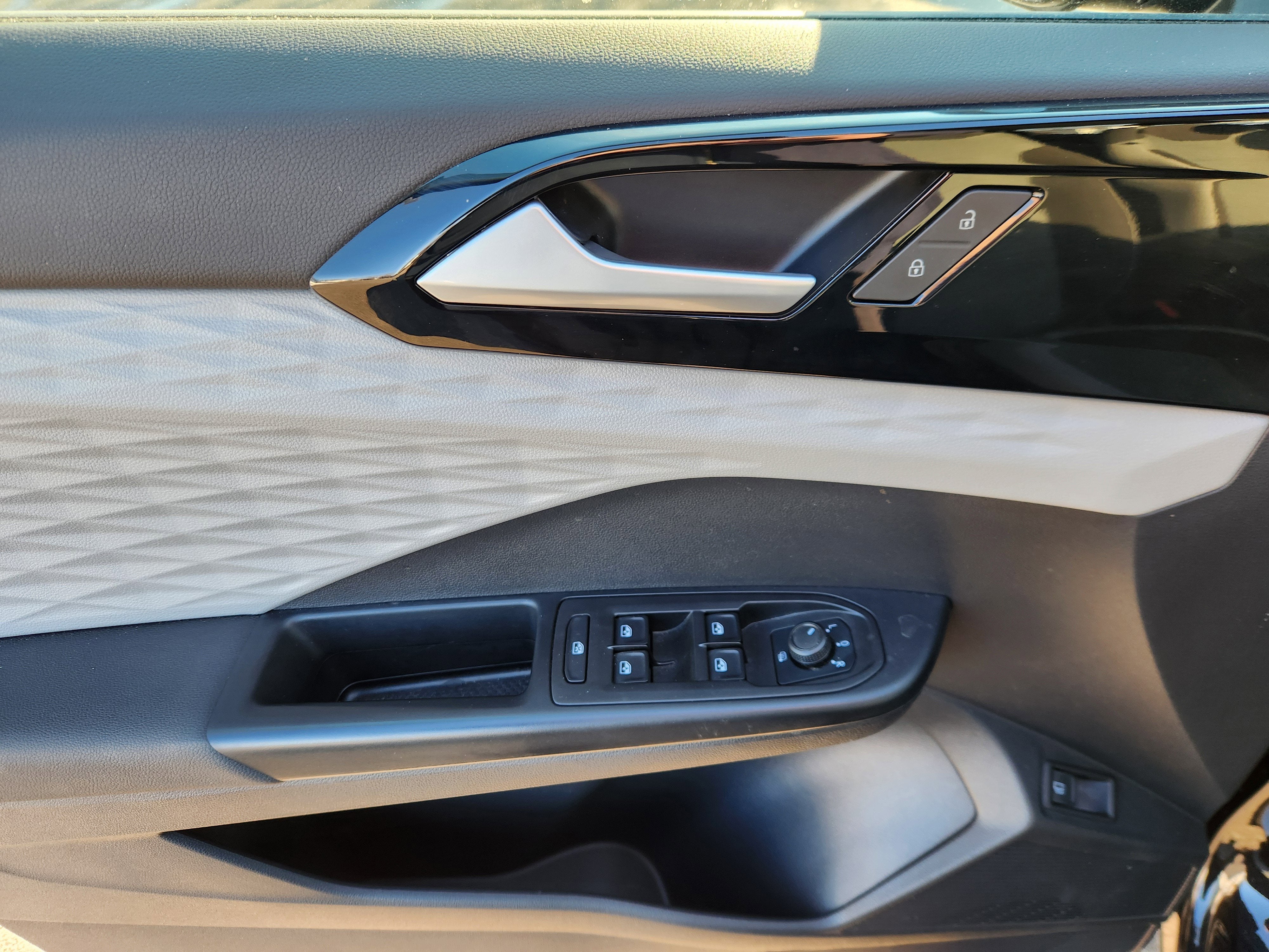 2022 Volkswagen Taos S