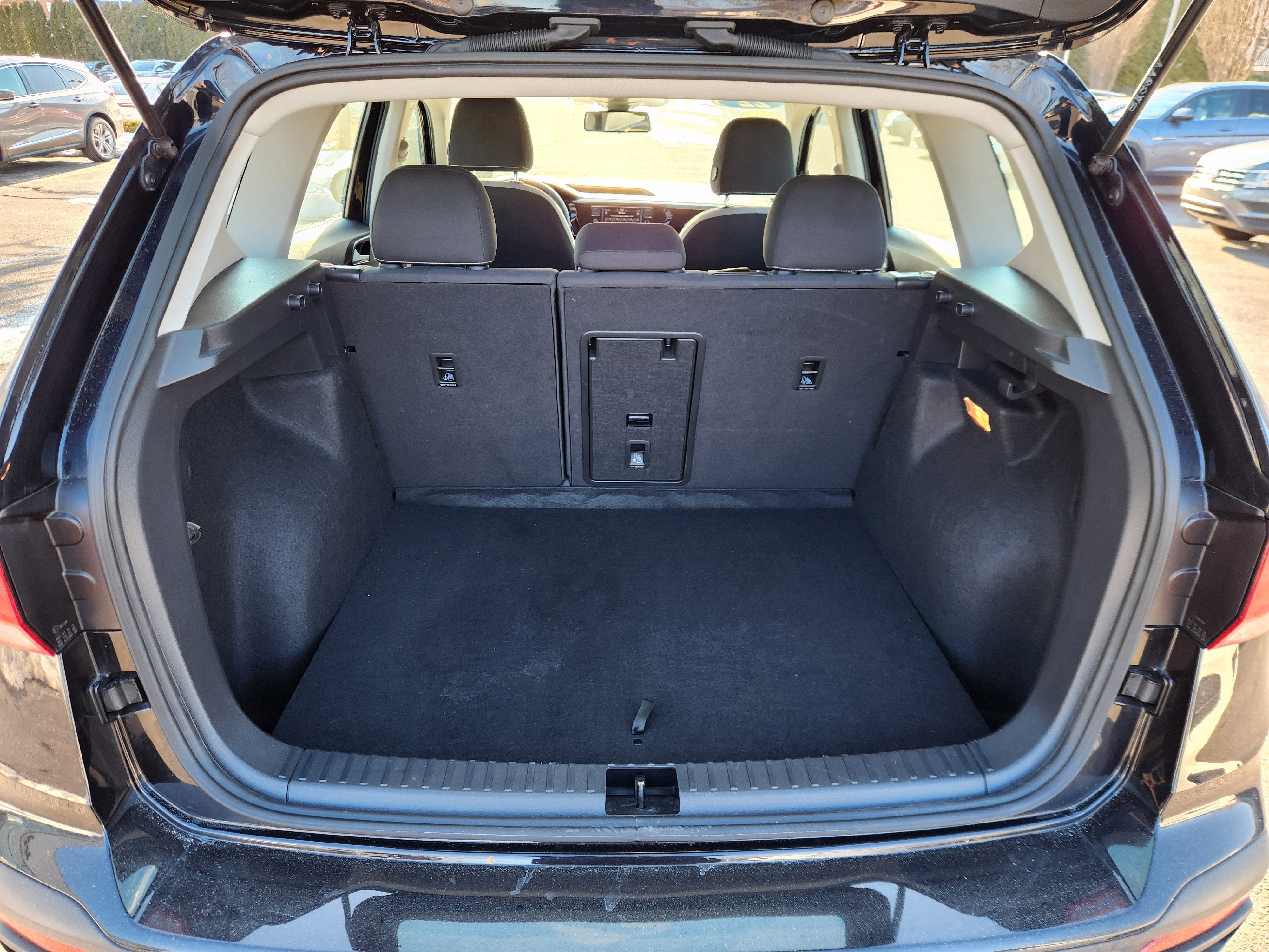 2022 Volkswagen Taos S