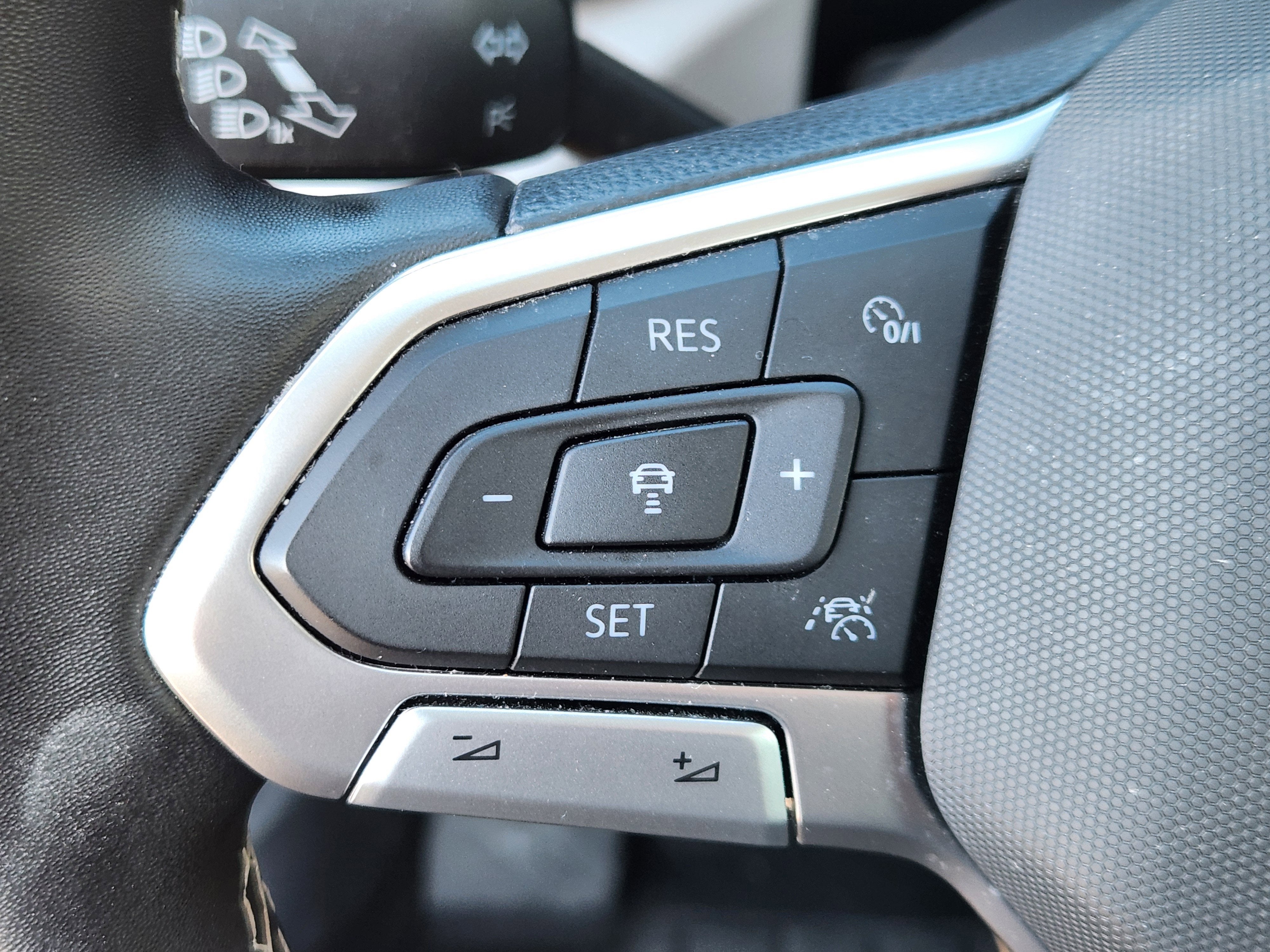 2022 Volkswagen Taos S