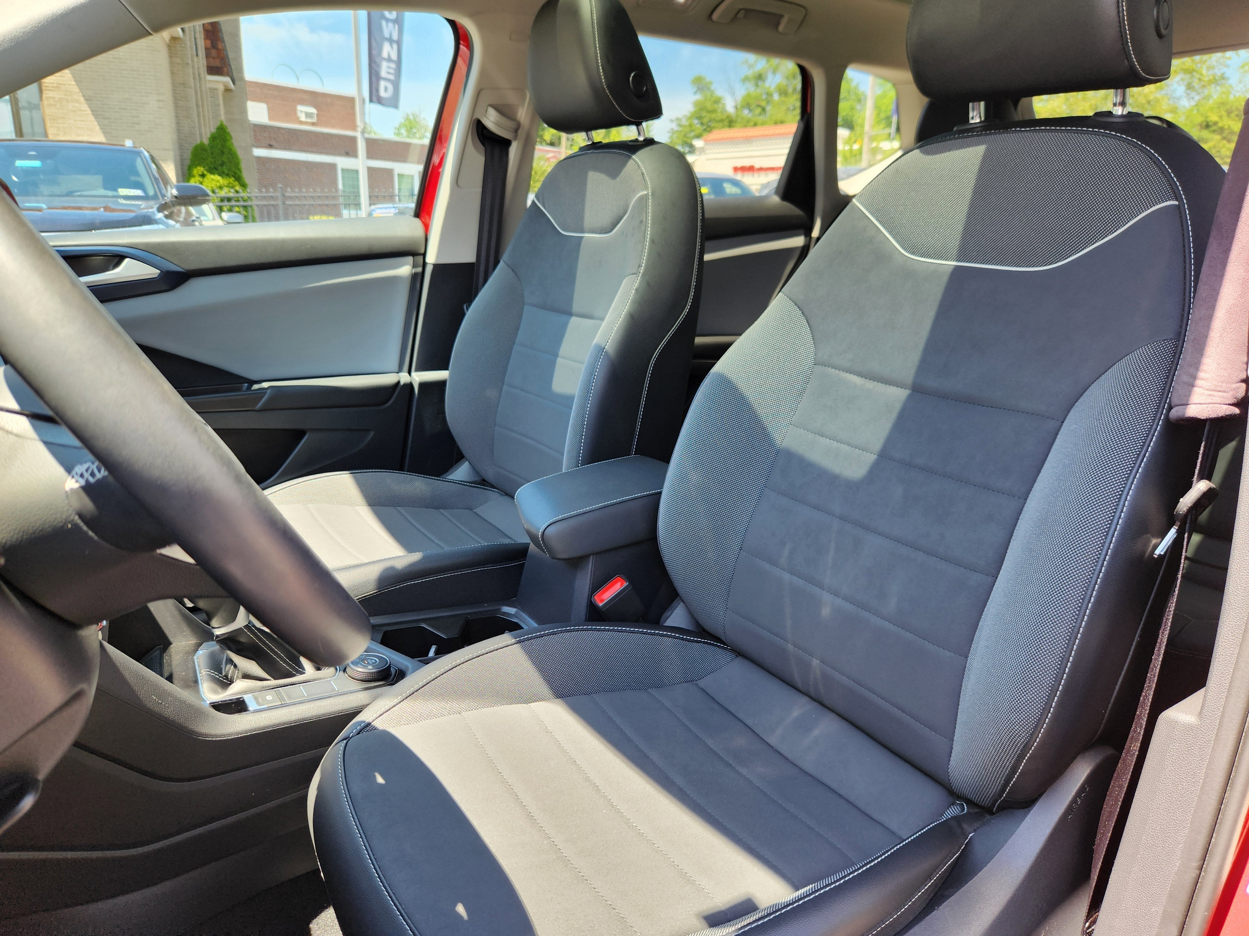2023 Volkswagen Taos SE