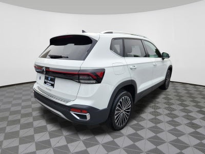 2025 Volkswagen Taos SE