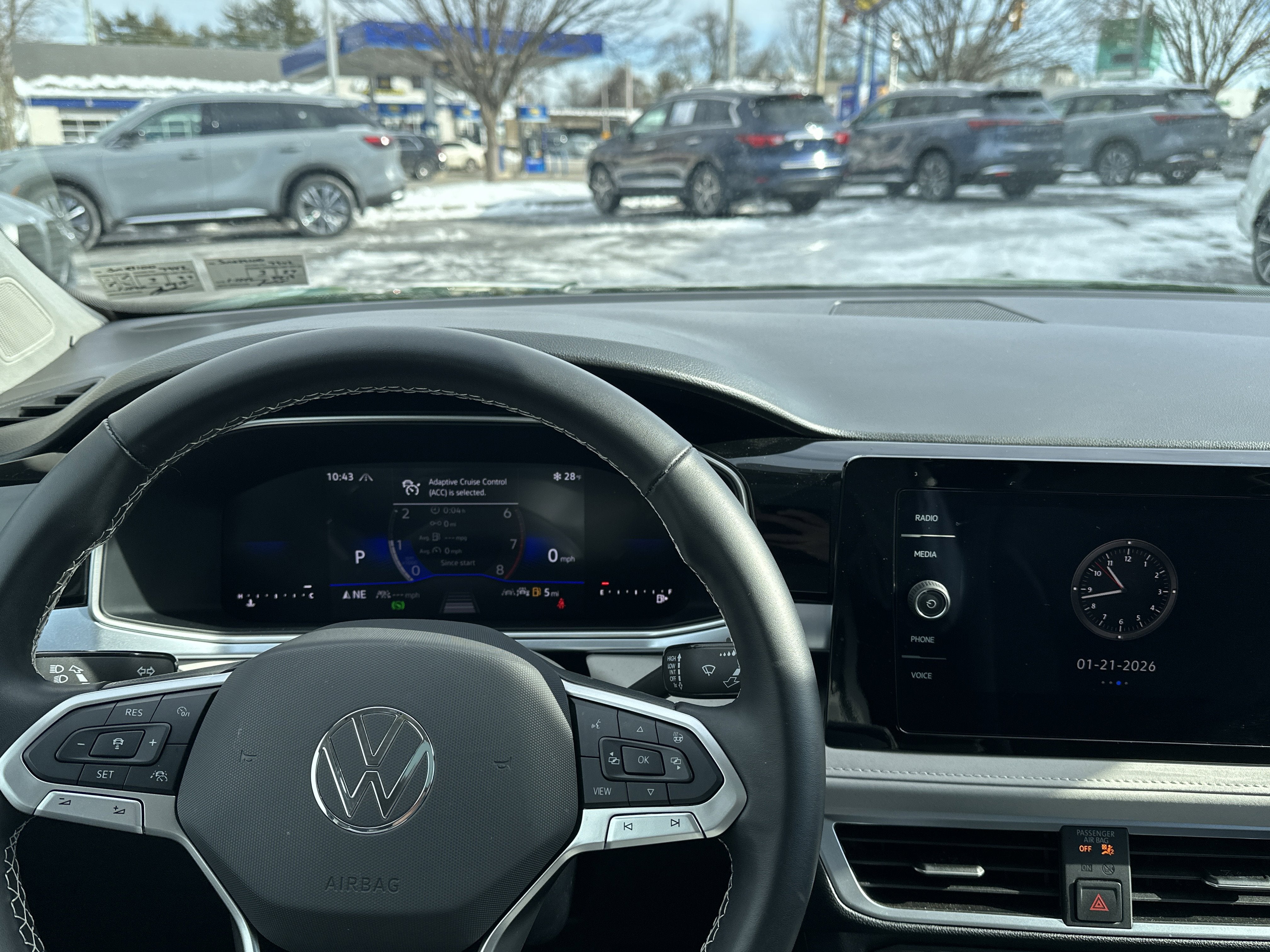 2025 Volkswagen Taos SE