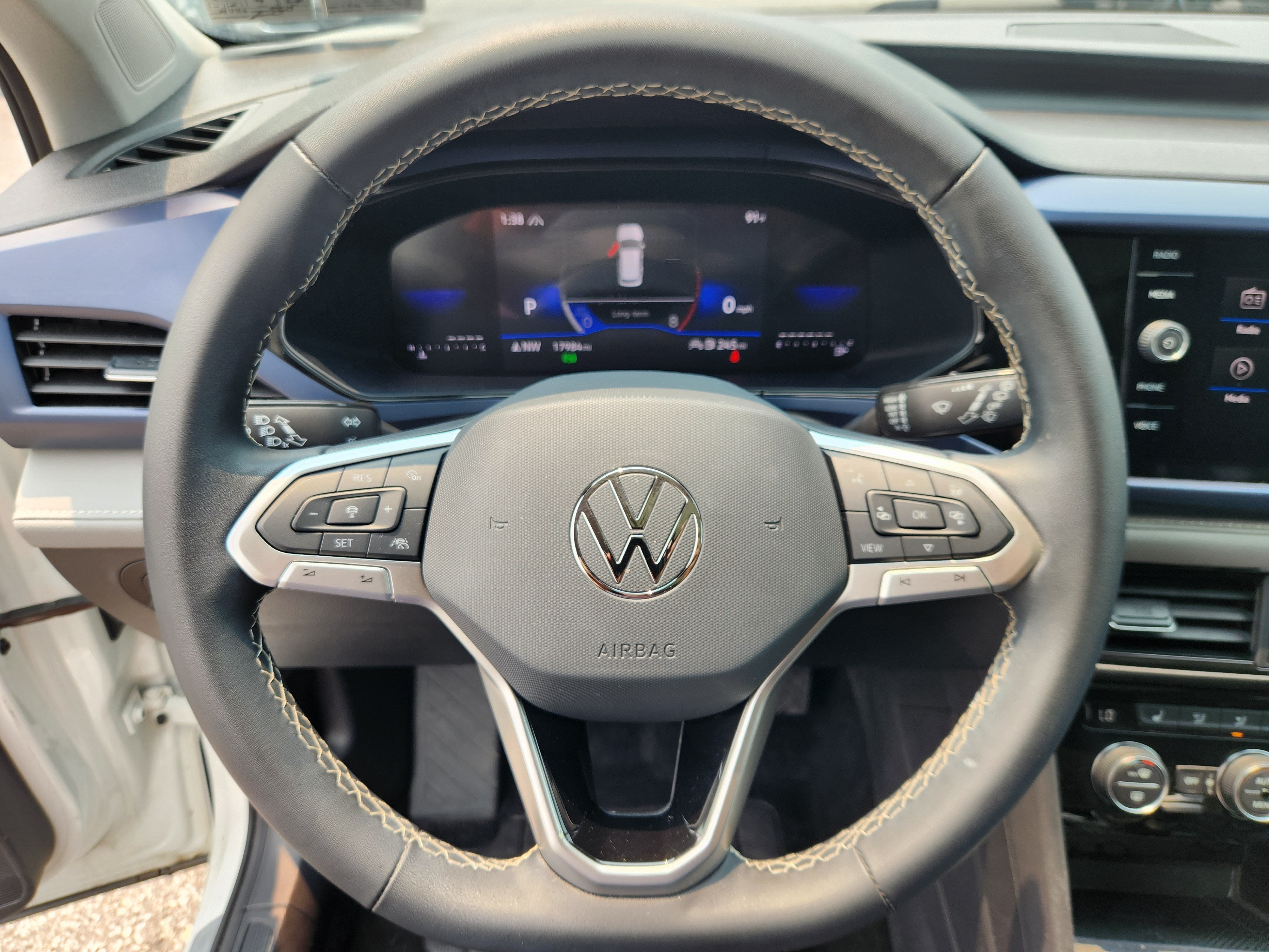 2024 Volkswagen Taos SE