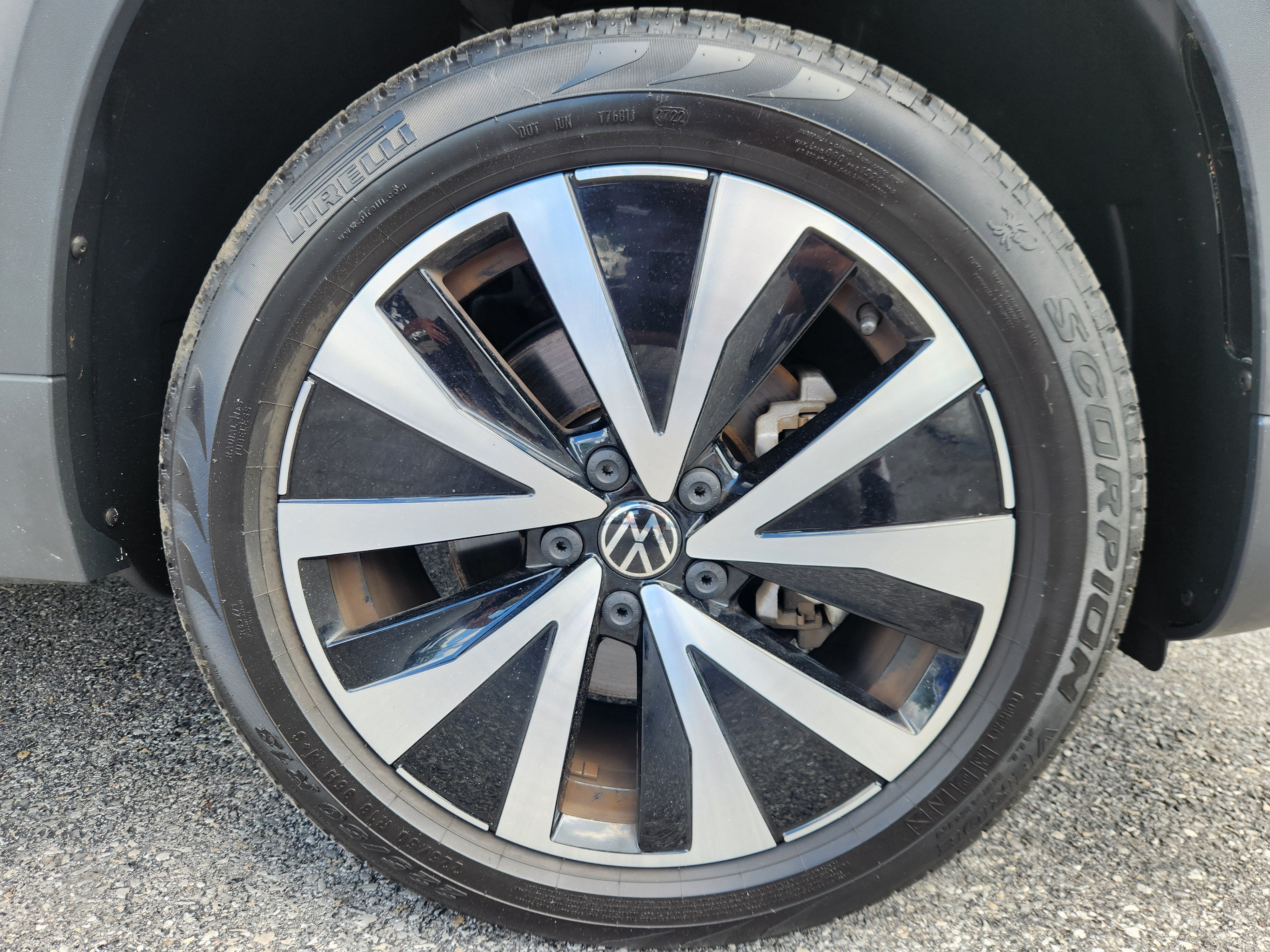 2023 Volkswagen Taos SE