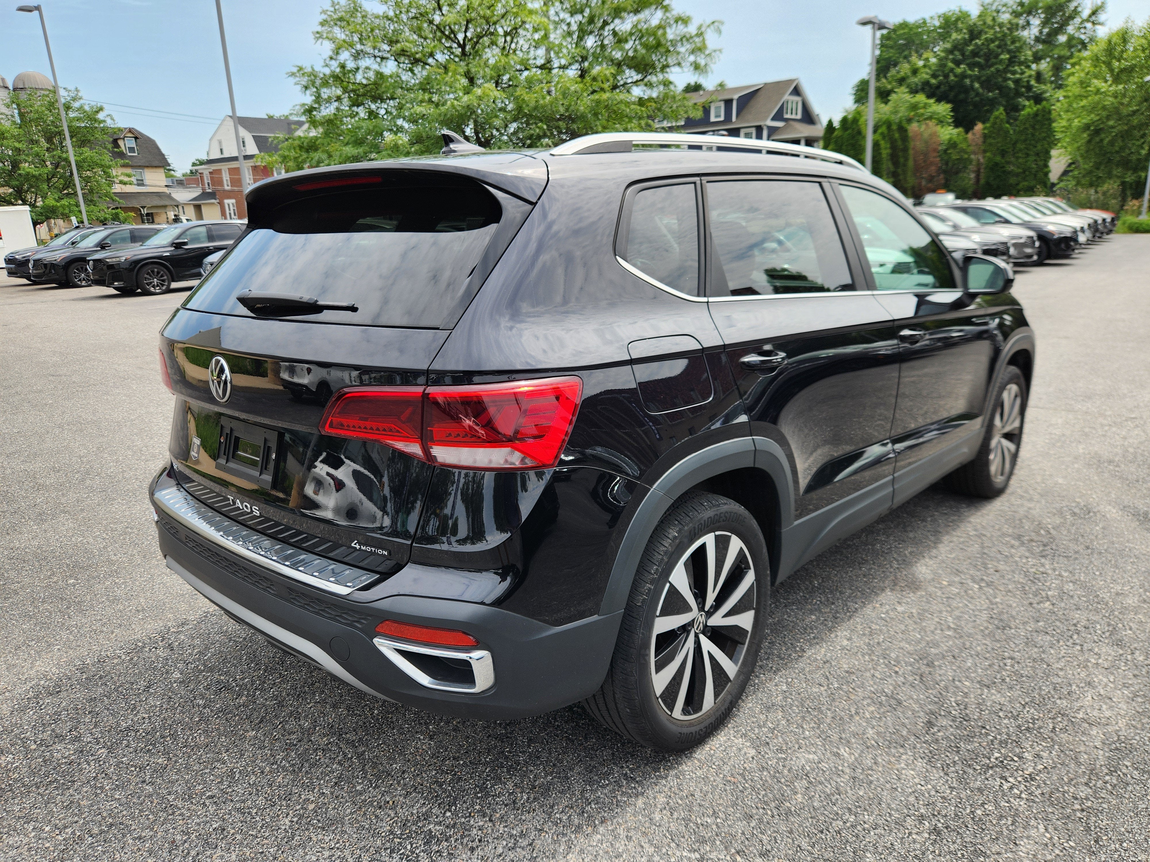 2023 Volkswagen Taos SE
