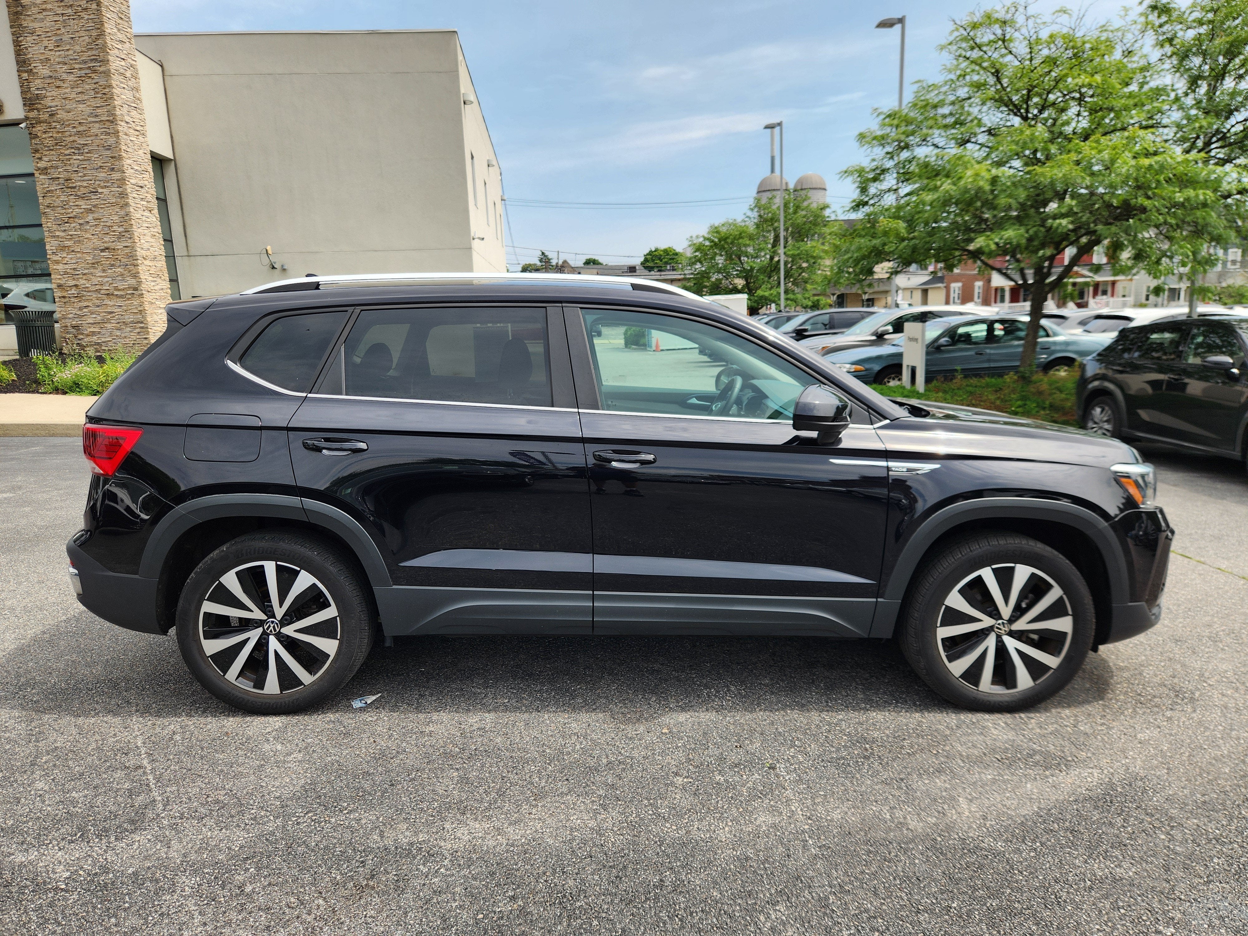 2023 Volkswagen Taos SE