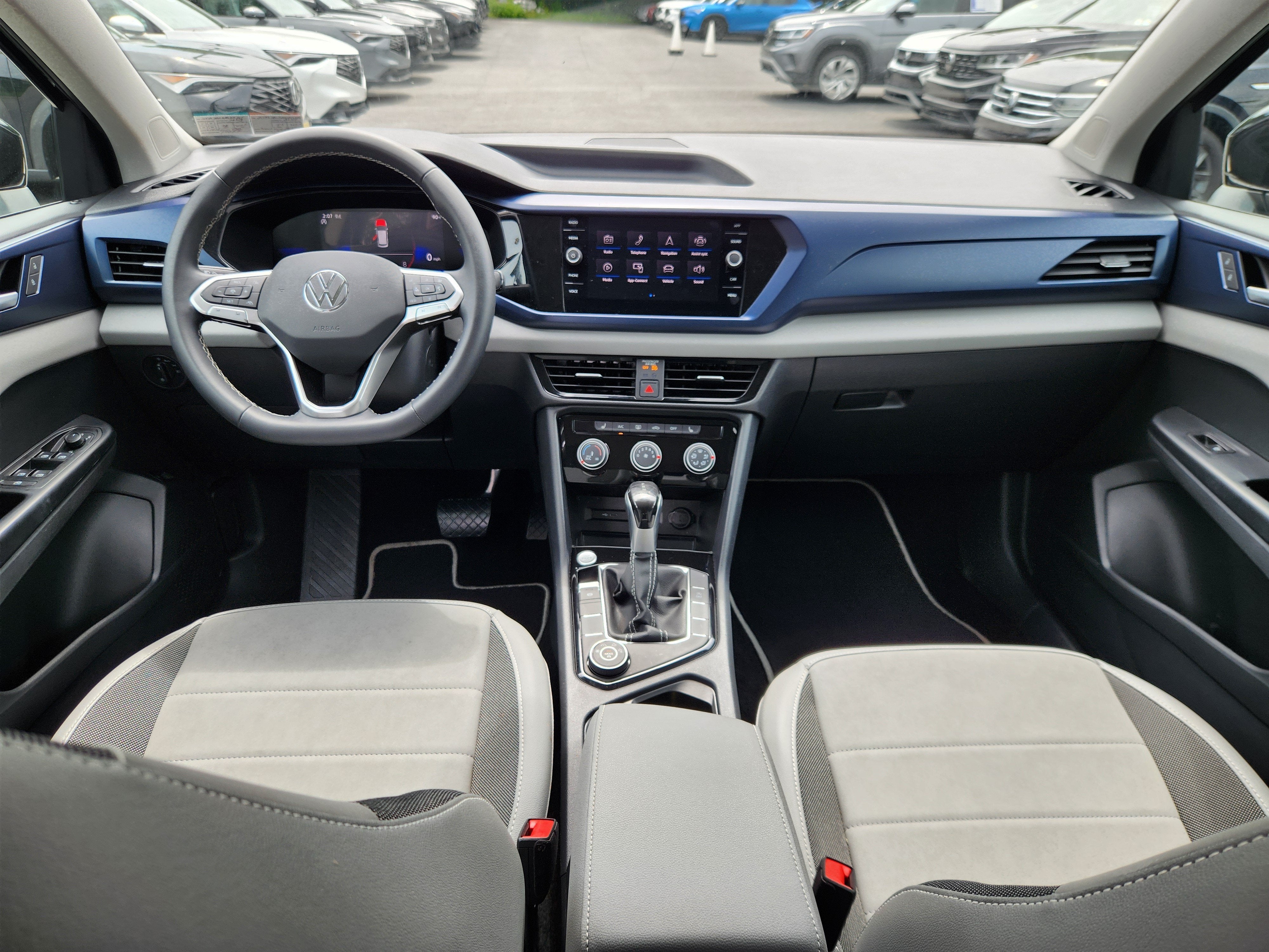 2023 Volkswagen Taos SE