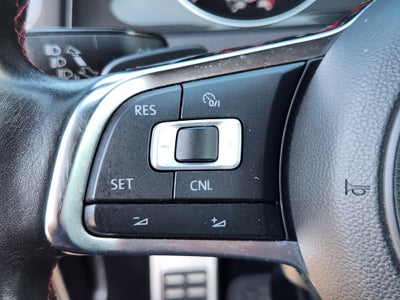 2017 Volkswagen Golf GTI S