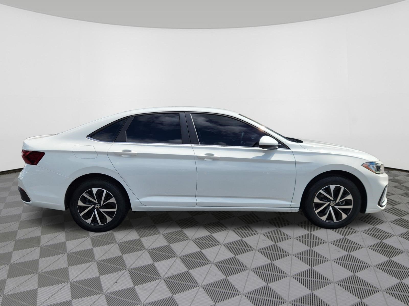 2025 Volkswagen Jetta S