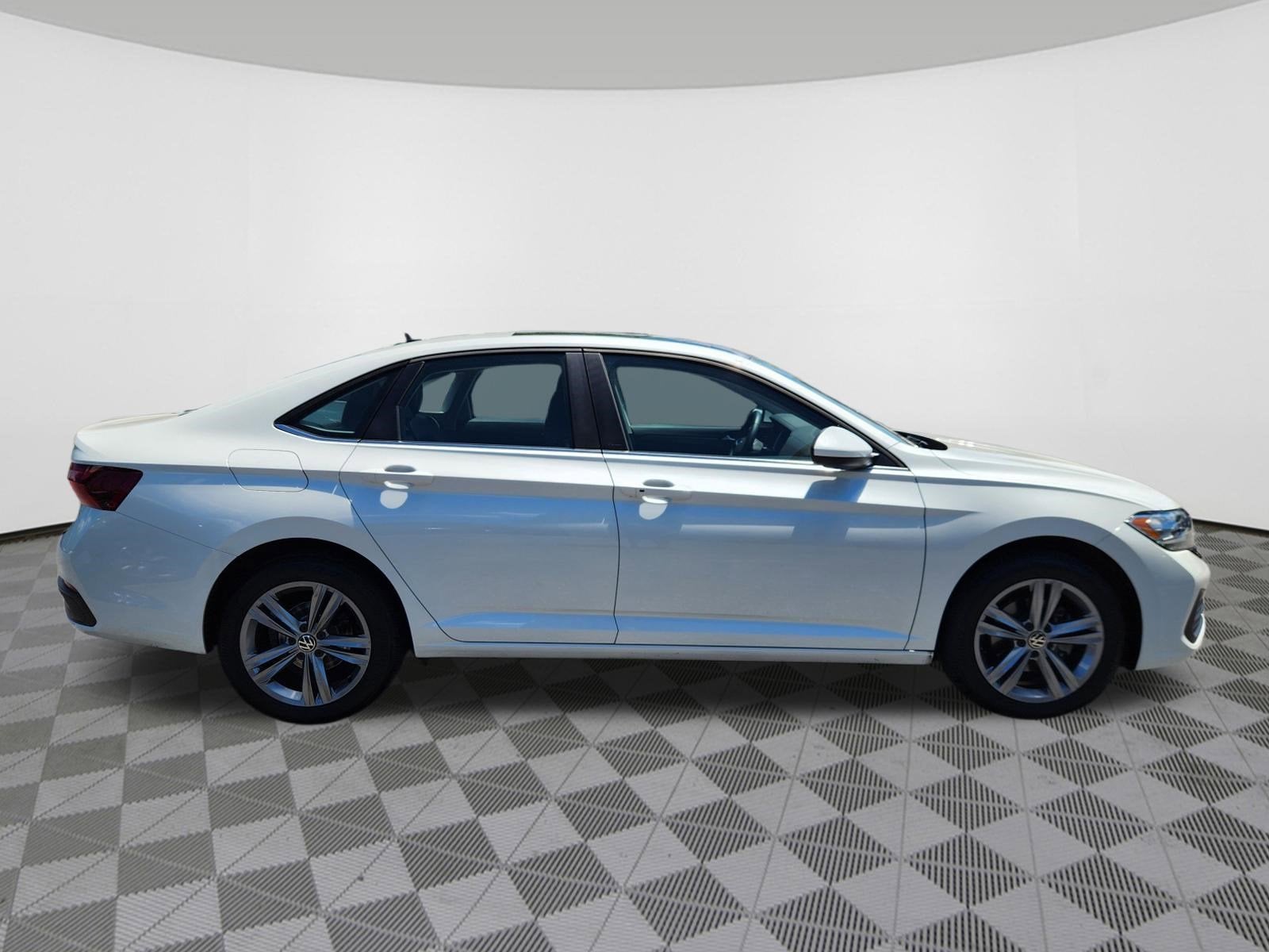2023 Volkswagen Jetta SE