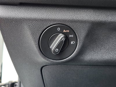 2019 Volkswagen Jetta Base
