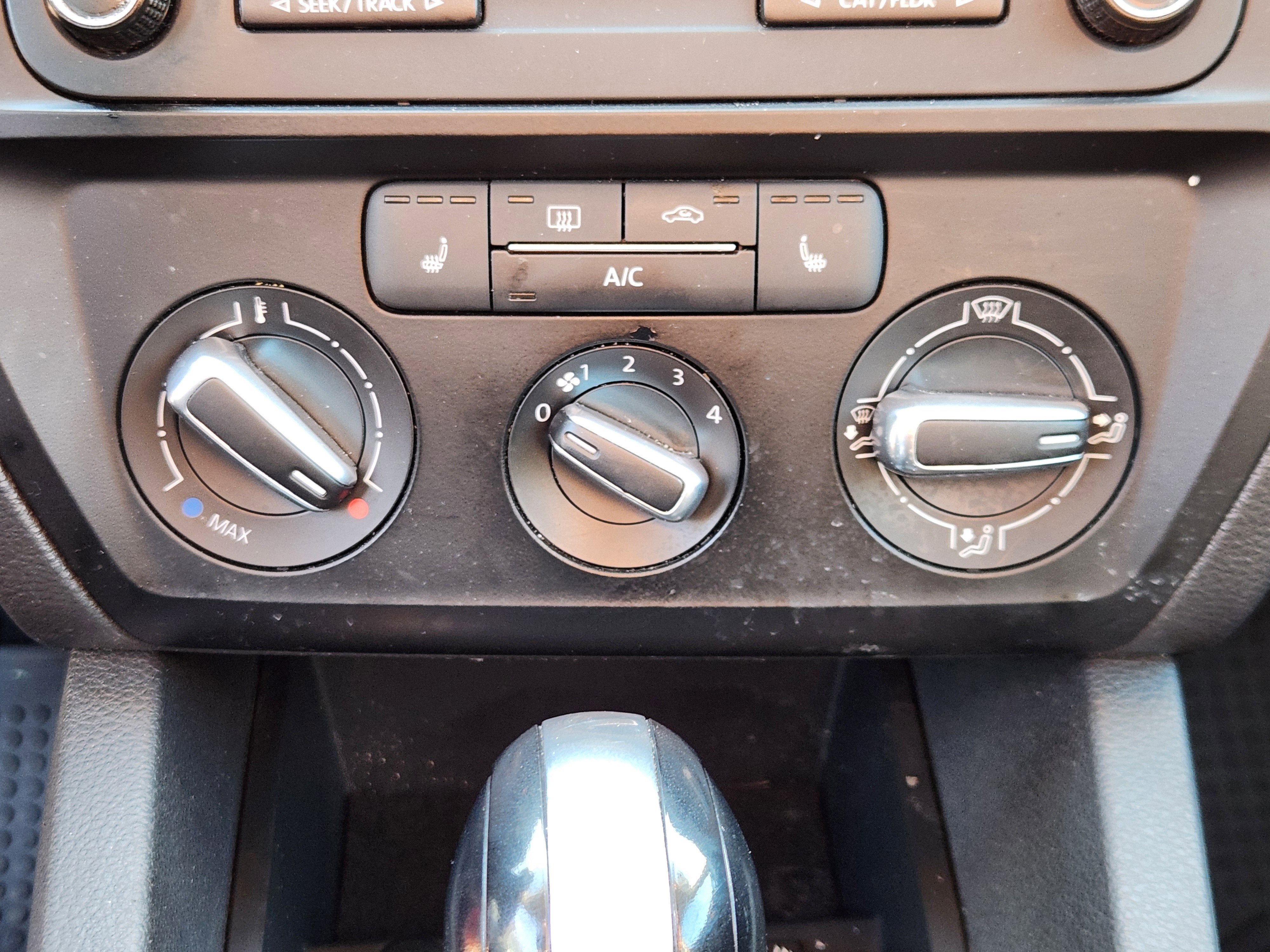 2015 Volkswagen Jetta Base