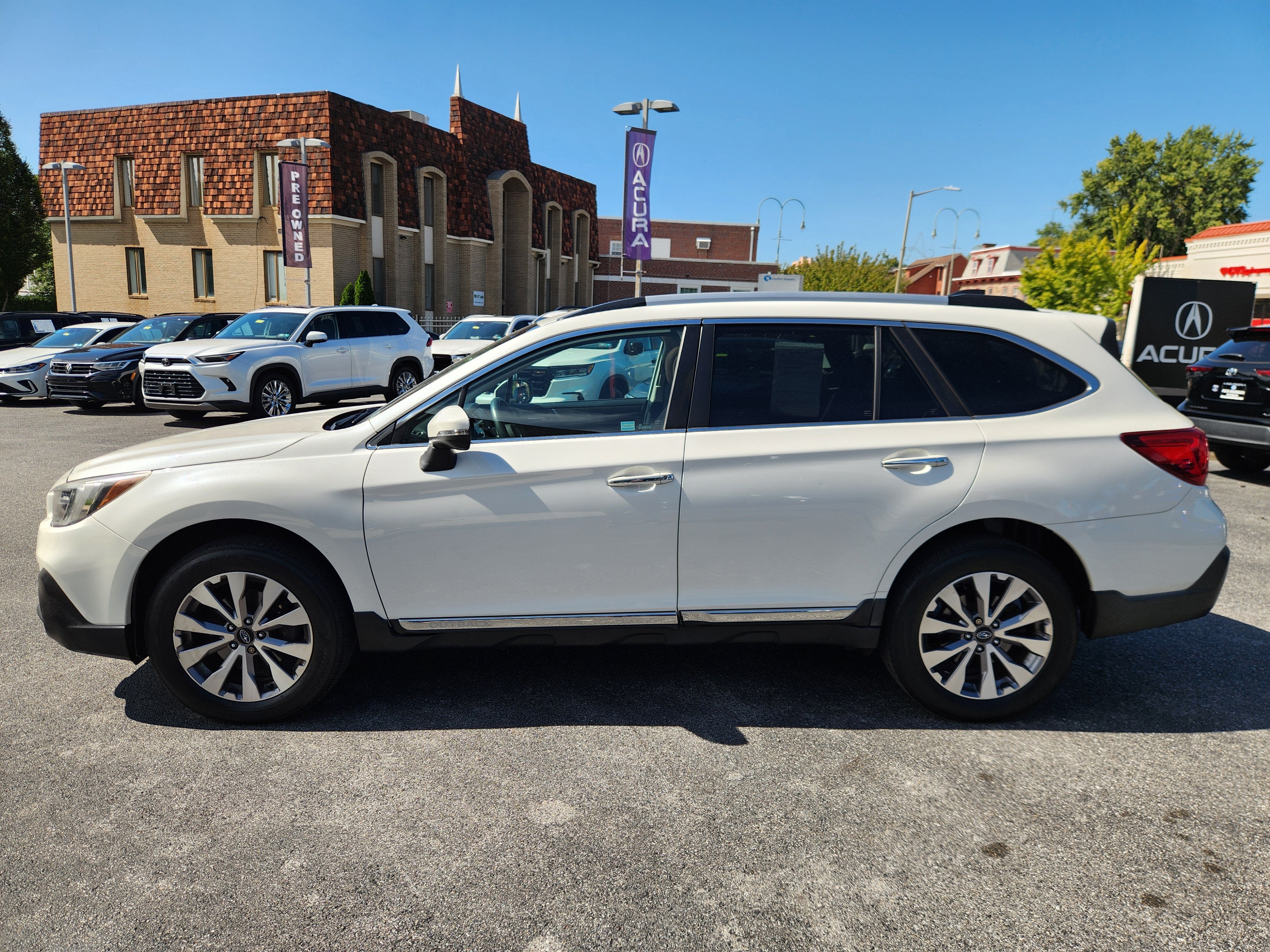 2018 Subaru Outback Touring