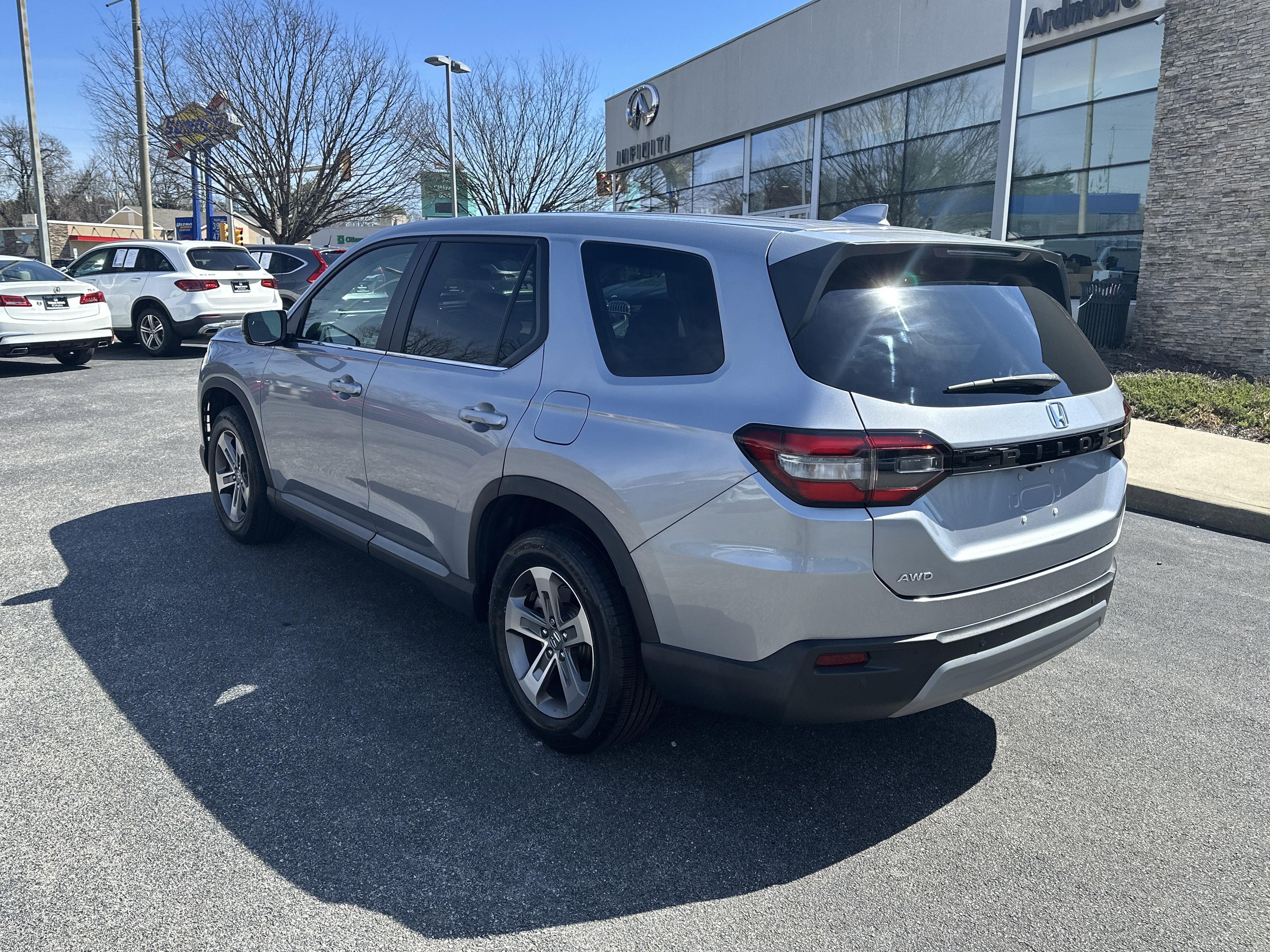 2023 Honda Pilot EX-L 8 Passenger