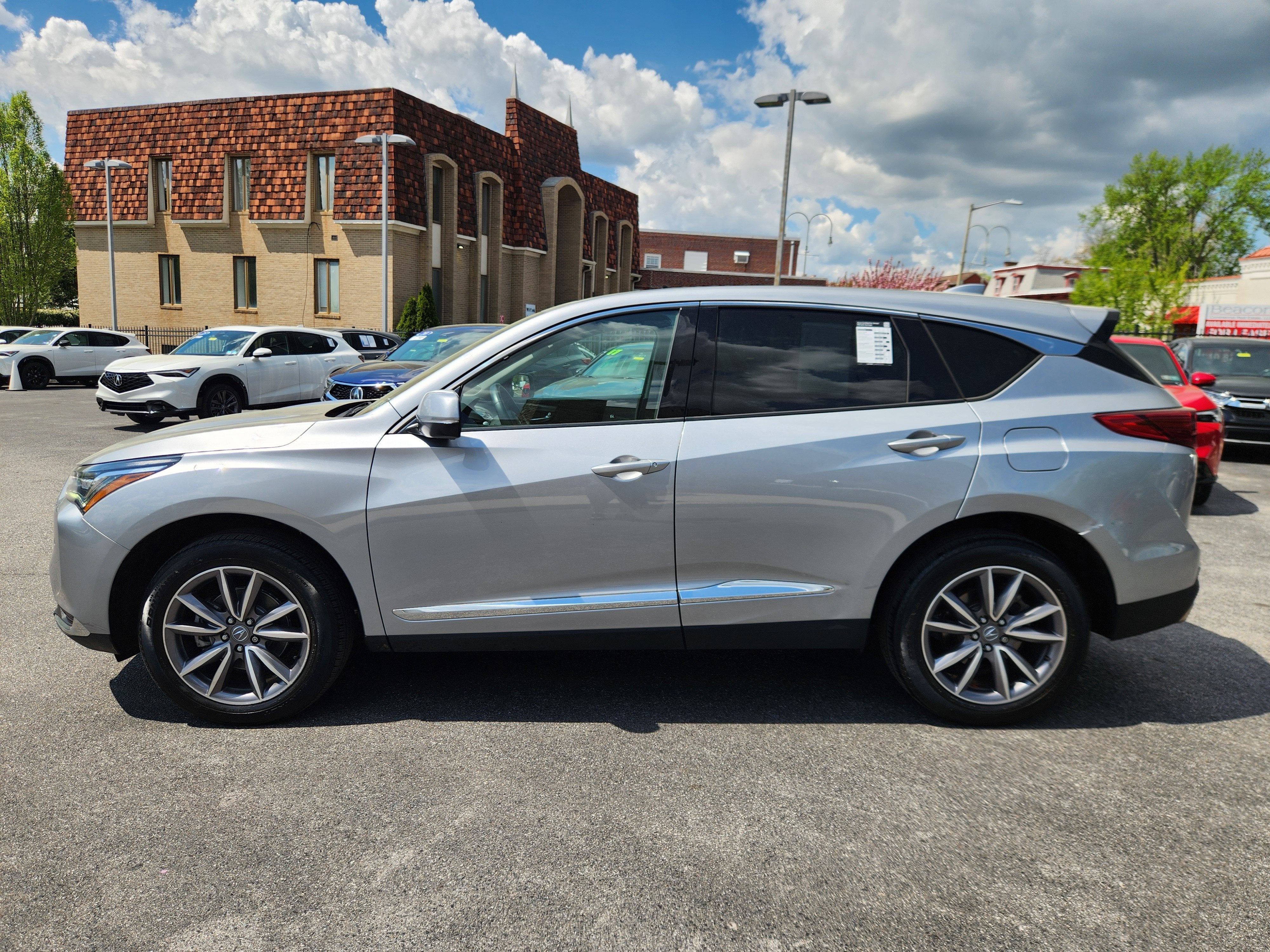 2023 Acura RDX w/Technology Package