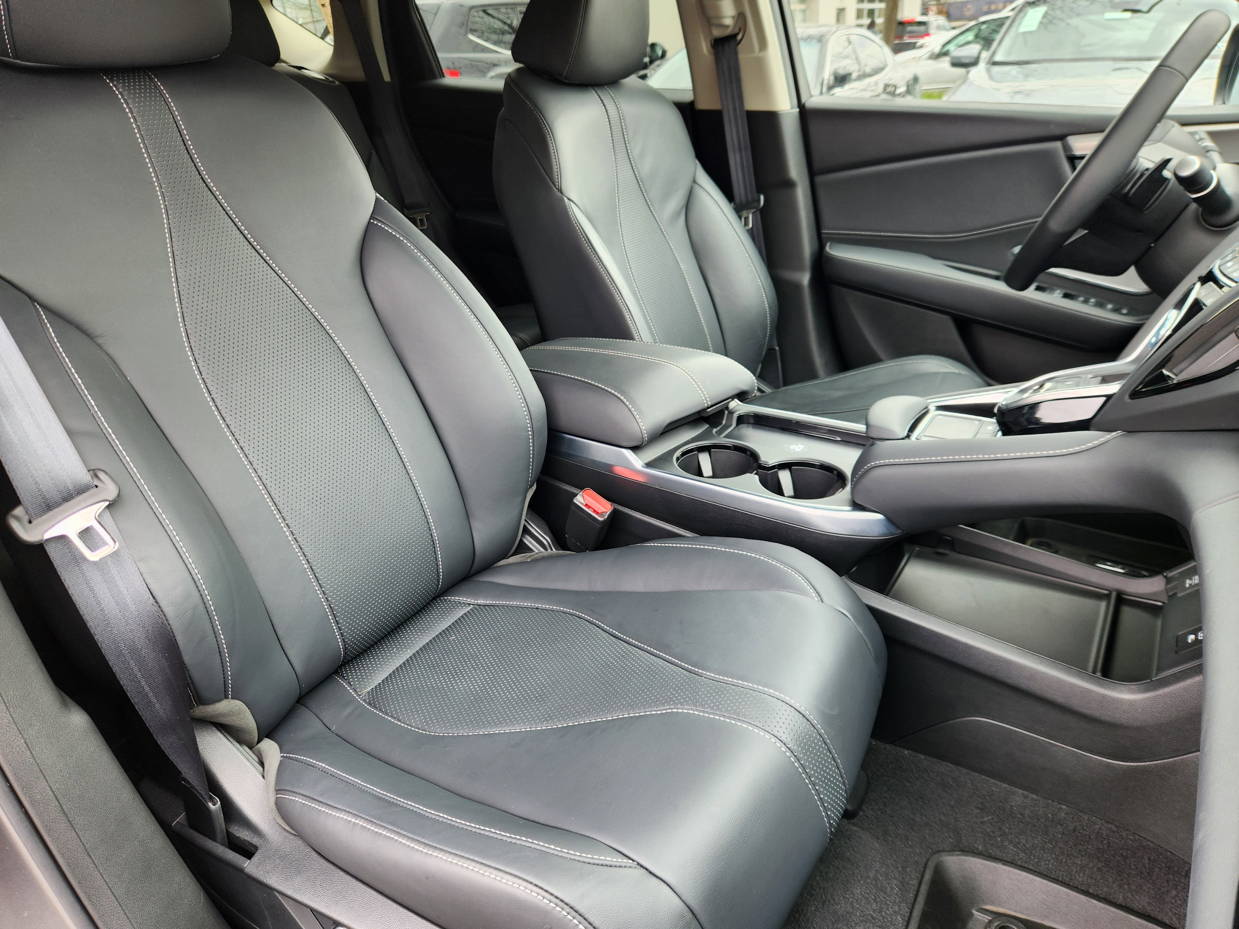 2025 Acura RDX w/Technology Package