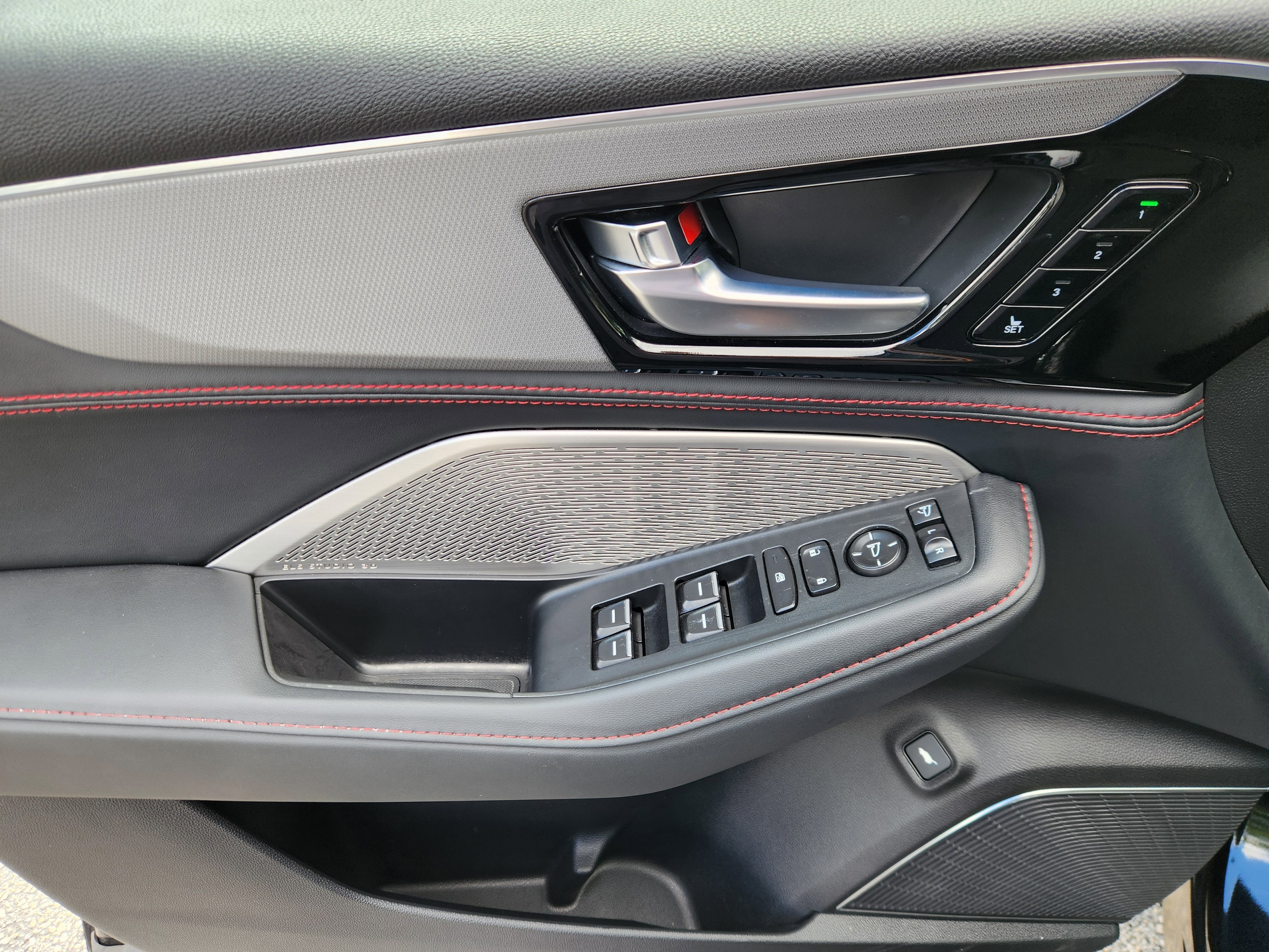 2023 Acura MDX w/A-Spec Package