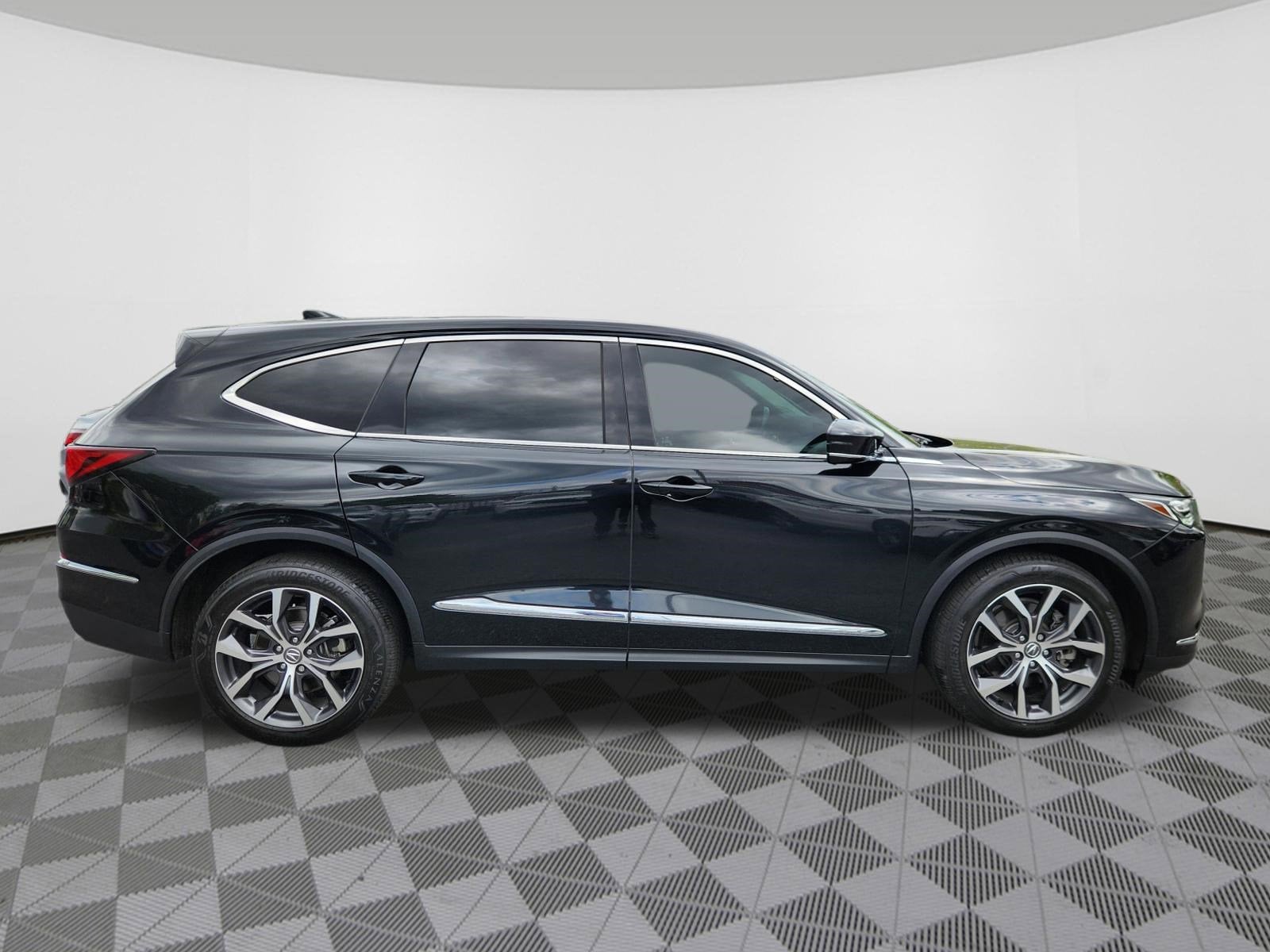 2024 Acura MDX w/Technology Package