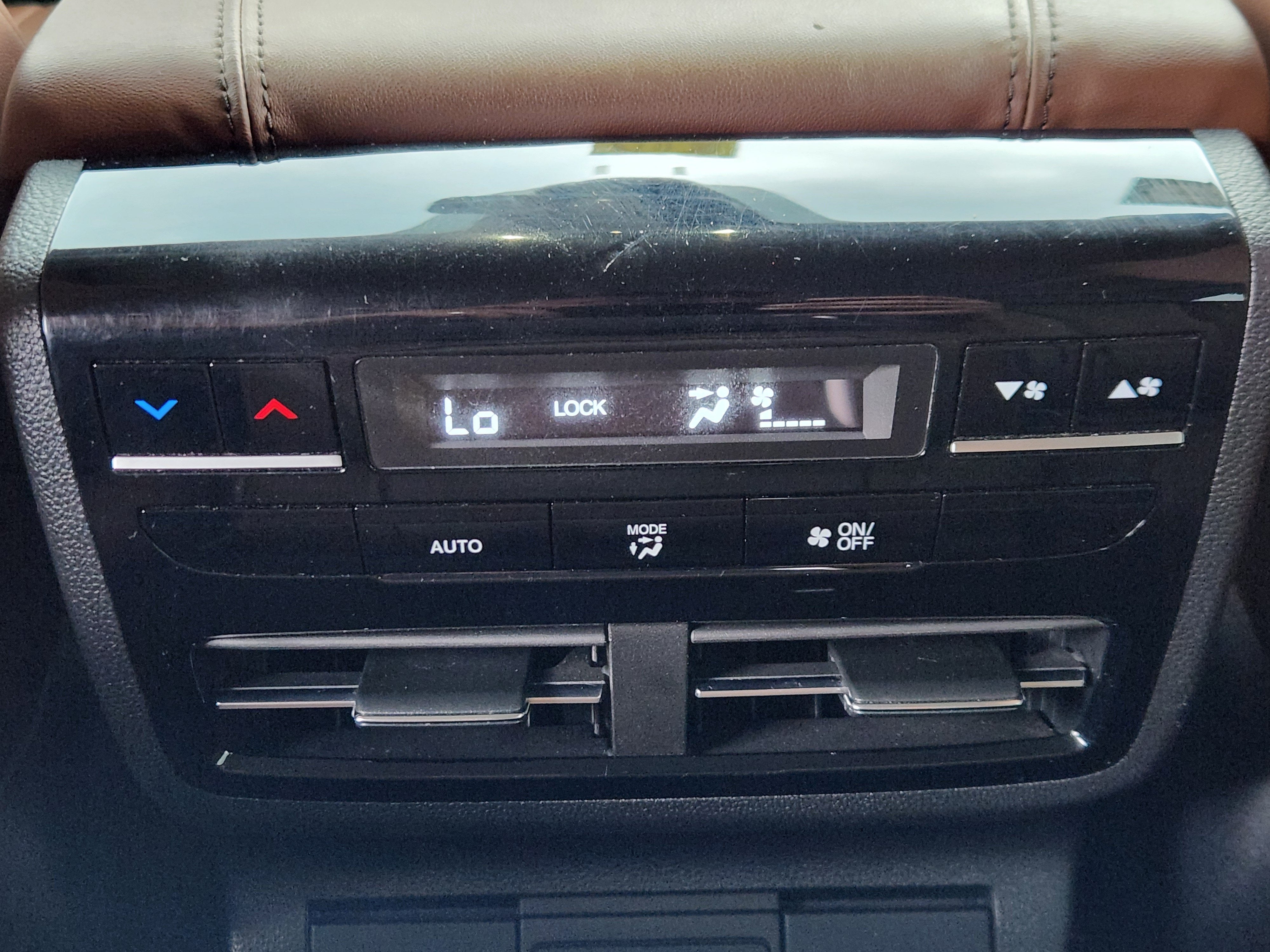 2025 Acura MDX w/Technology Package