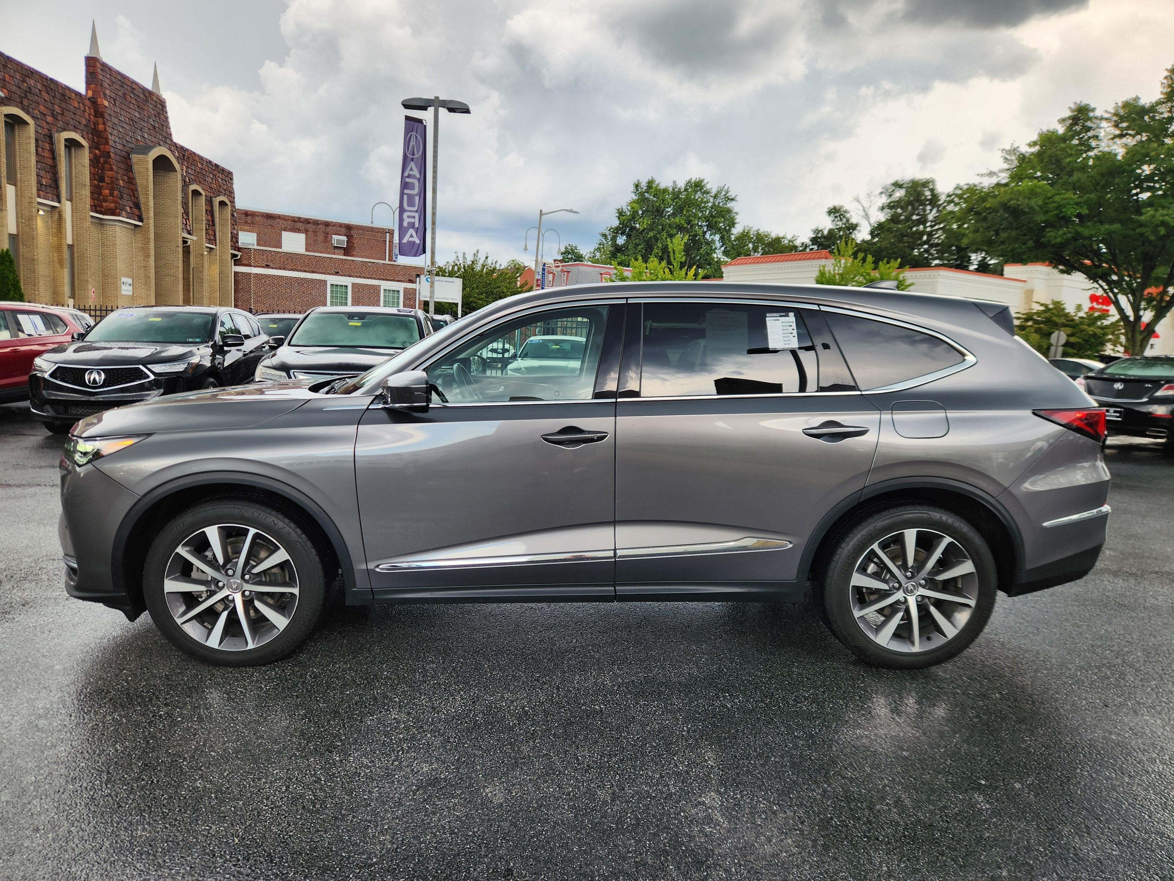 2025 Acura MDX w/Technology Package