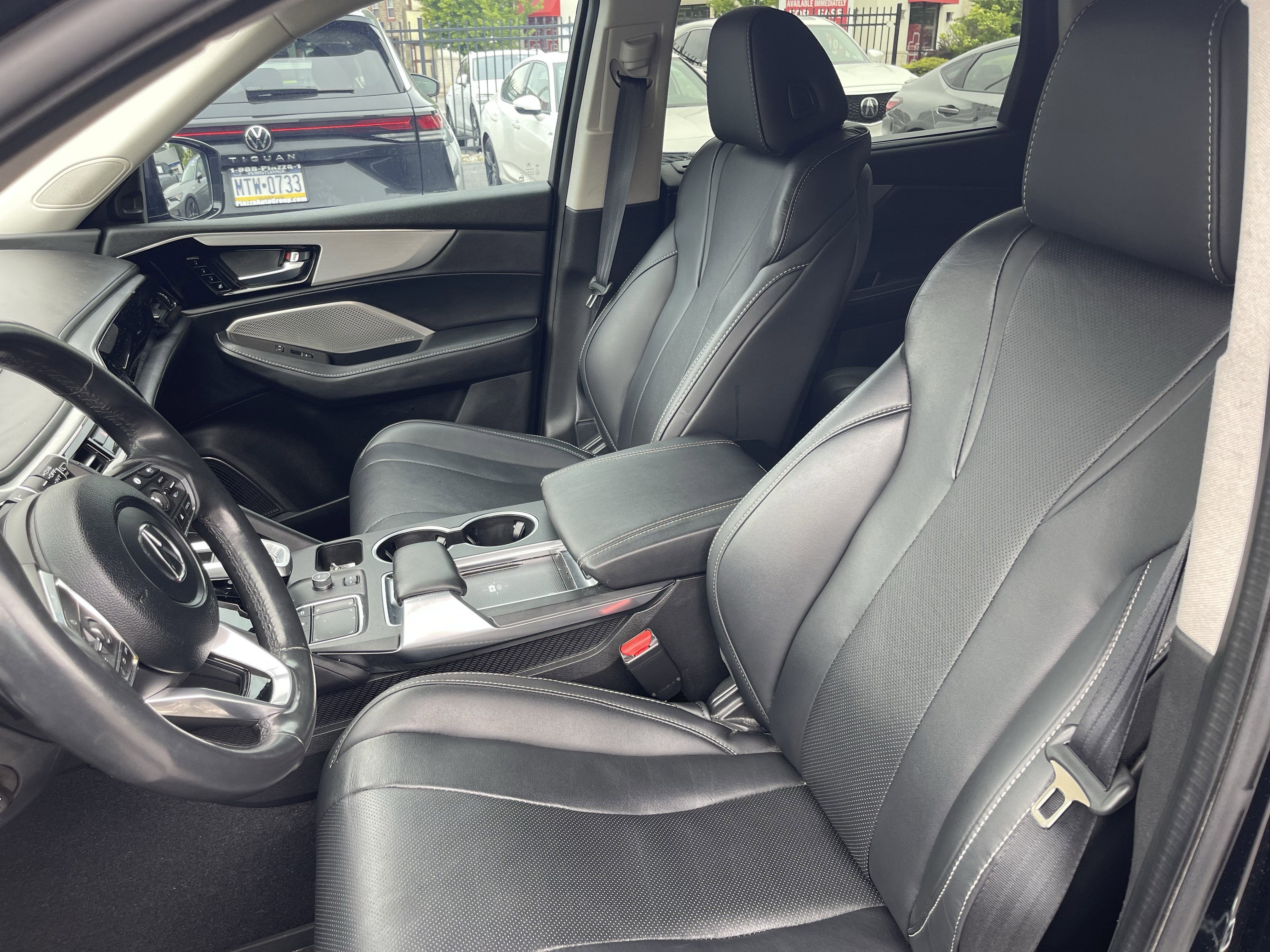 2024 Acura MDX w/Technology Package