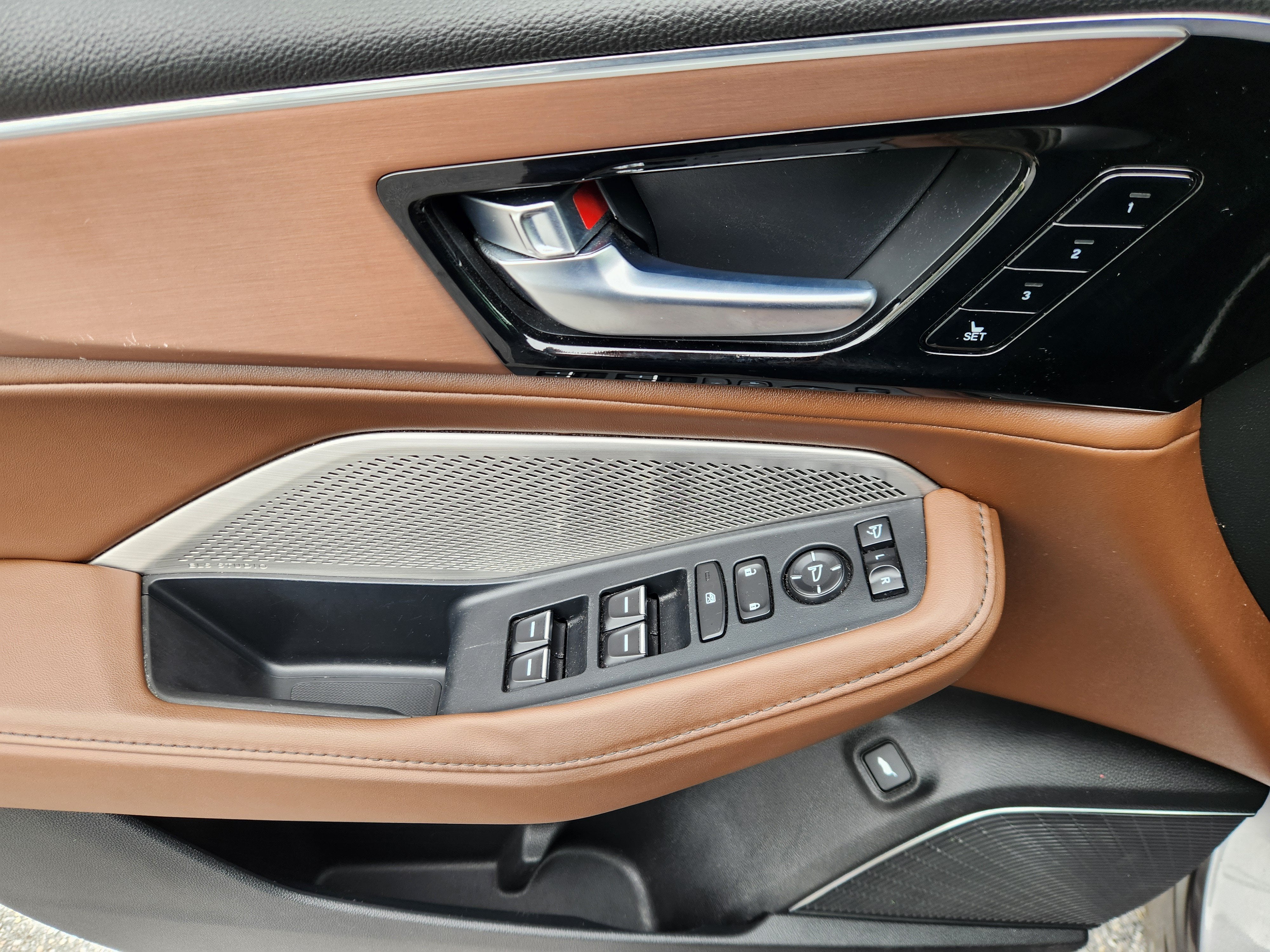 2024 Acura MDX w/Technology Package