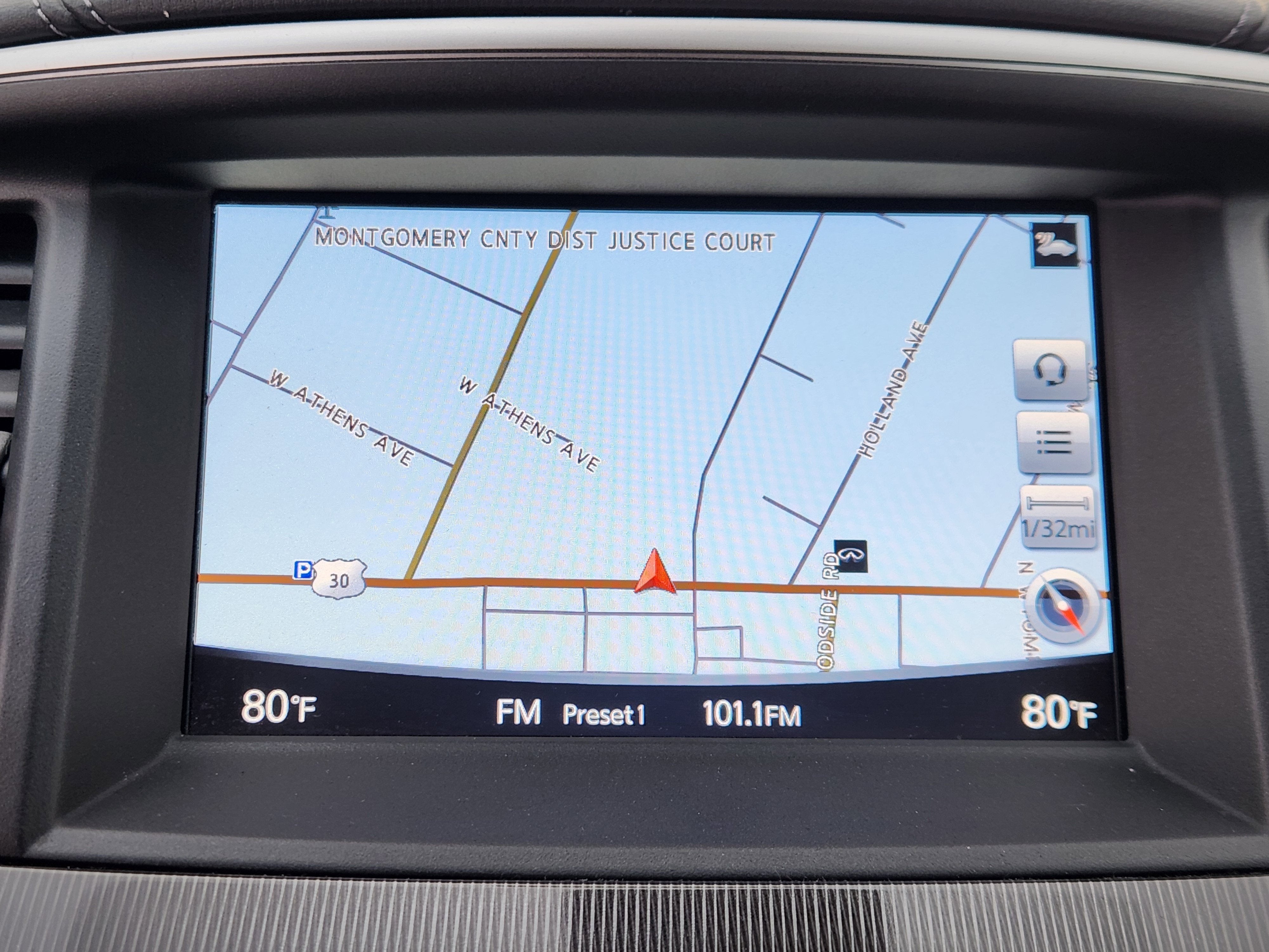 2017 INFINITI QX60 Base