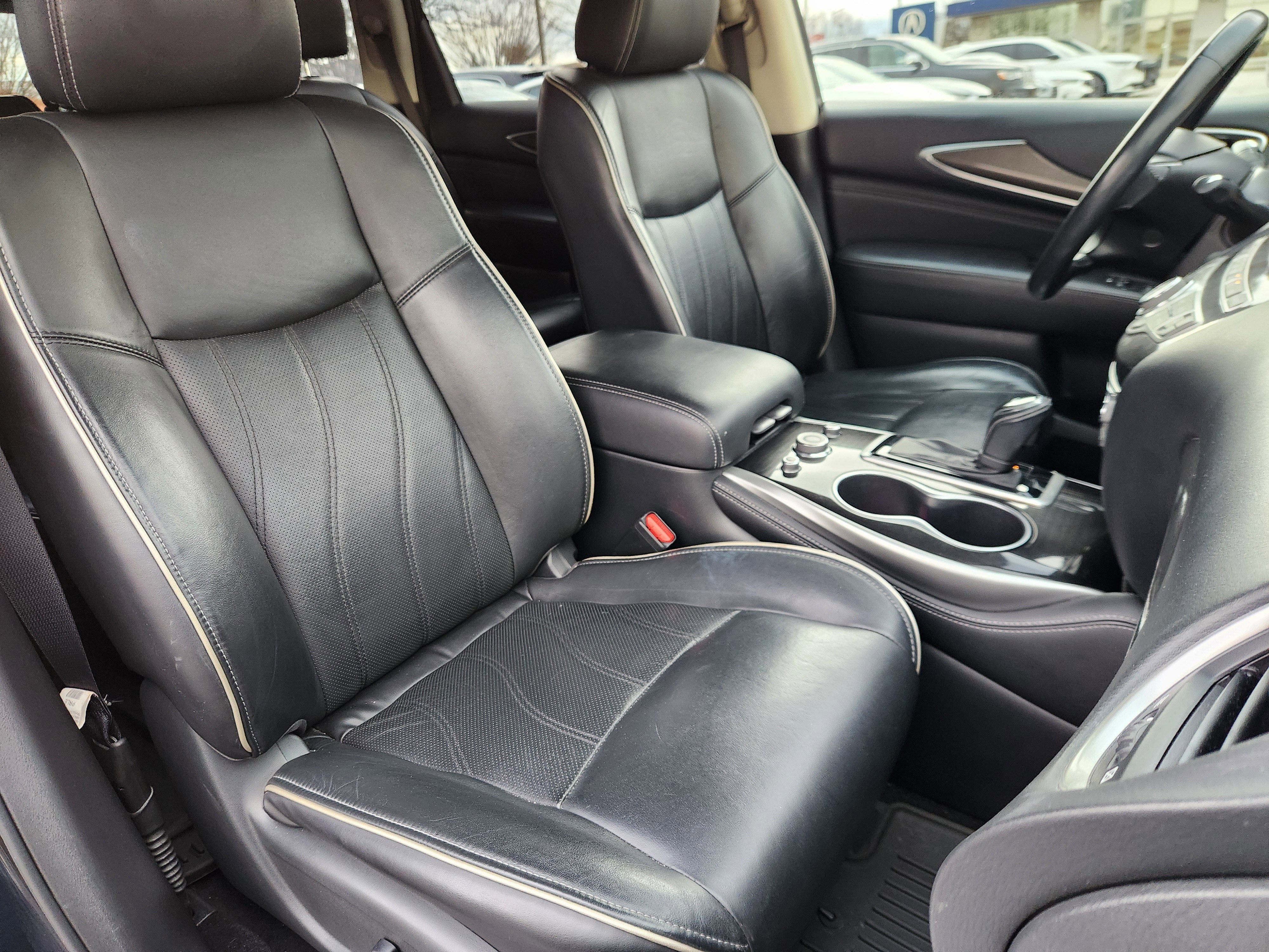 2017 INFINITI QX60 Base